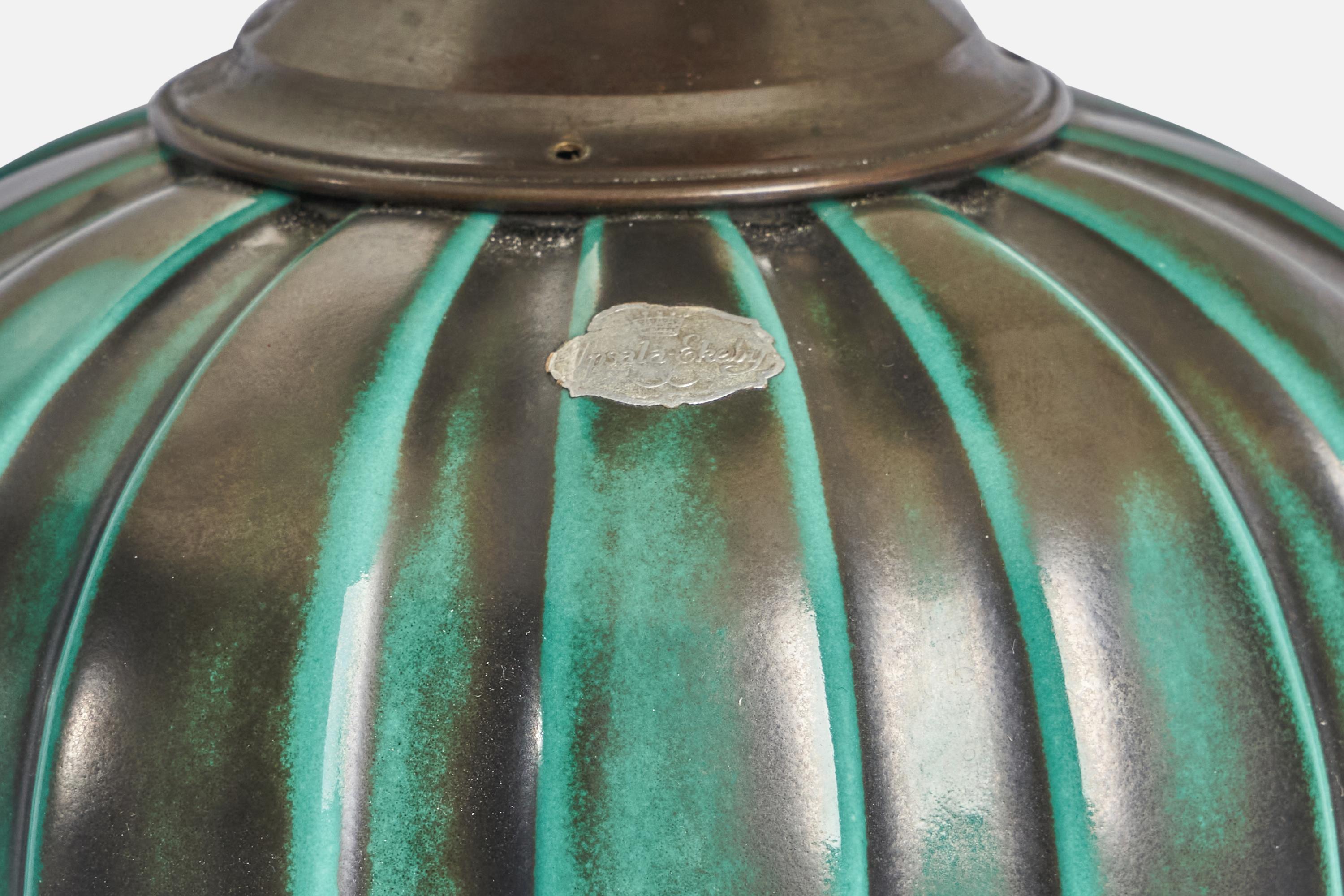 Upsala Ekeby, table Lamp, Earthenware, Brass, Sweden, 1930s In Good Condition For Sale In High Point, NC