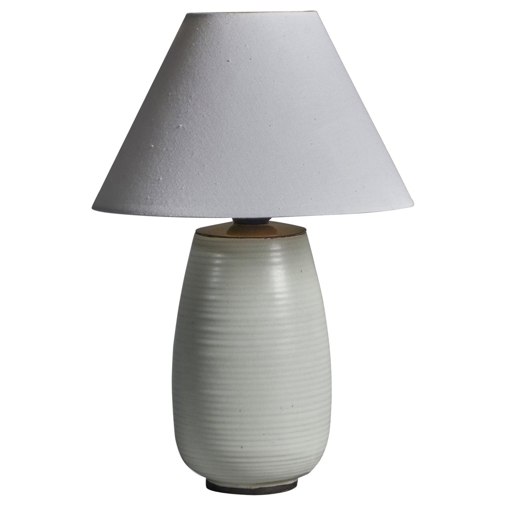 Upsala Ekeby, Lámpara de mesa, loza, latón, Suecia, años 1940