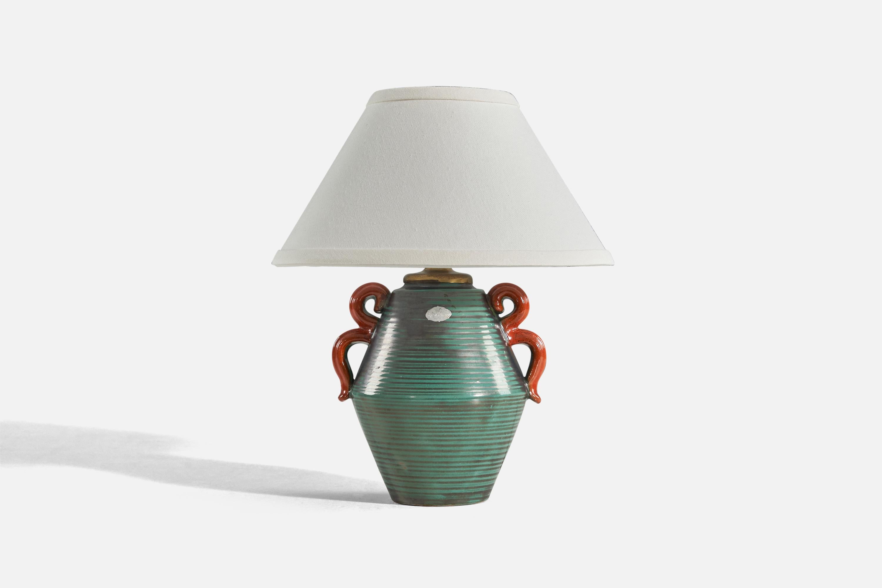 Scandinavian Modern Upsala-Ekeby, Table Lamp, Green and Red-Glazed Earthenware, Brass, Sweden, 1940s For Sale