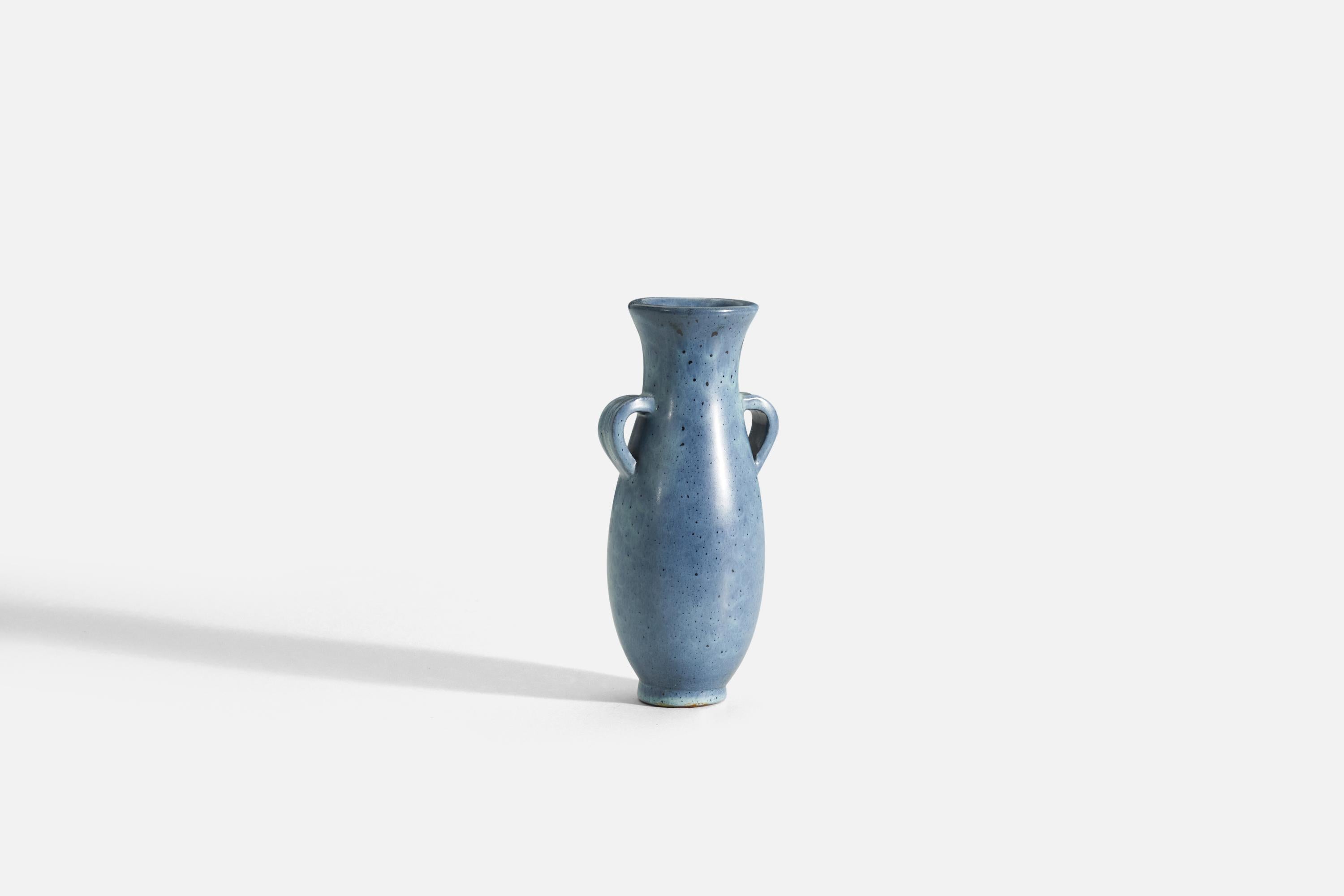Art déco Vase de Upsala-Ekeby, faïence émaillée bleue, Suède, années 1940 en vente