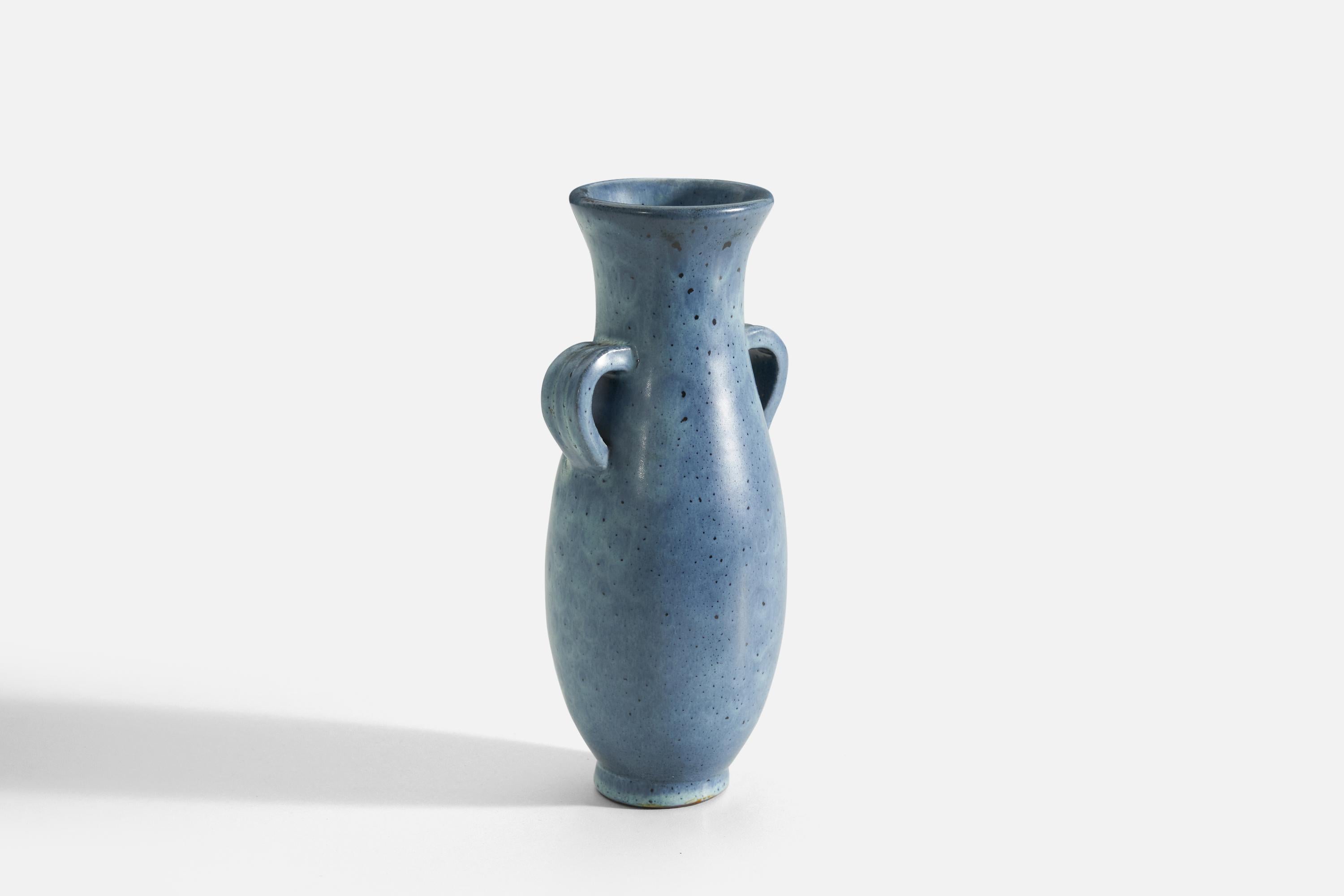 Suédois Vase de Upsala-Ekeby, faïence émaillée bleue, Suède, années 1940 en vente