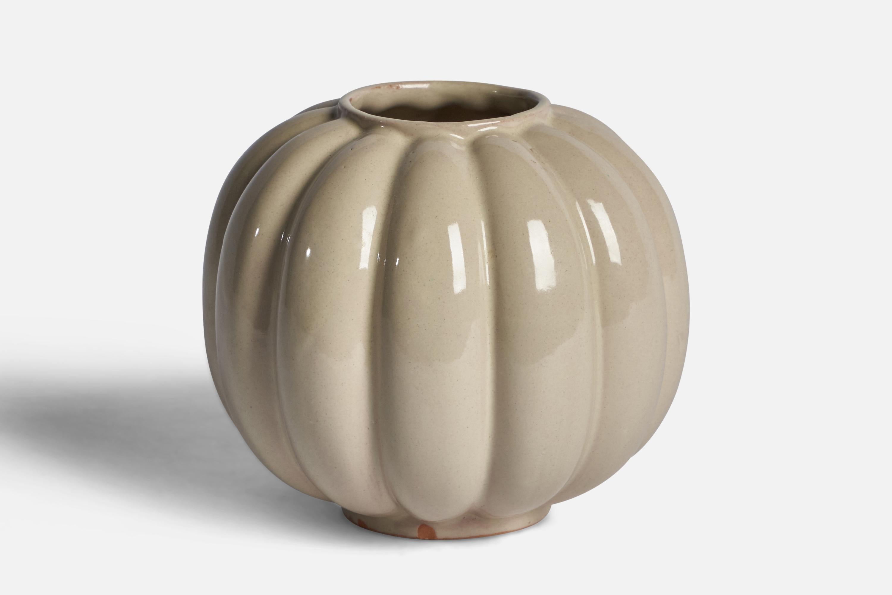 Vase aus grau glasiertem Steingut, entworfen und hergestellt von Upsala Ekeby, Schweden, 1930er Jahre.
