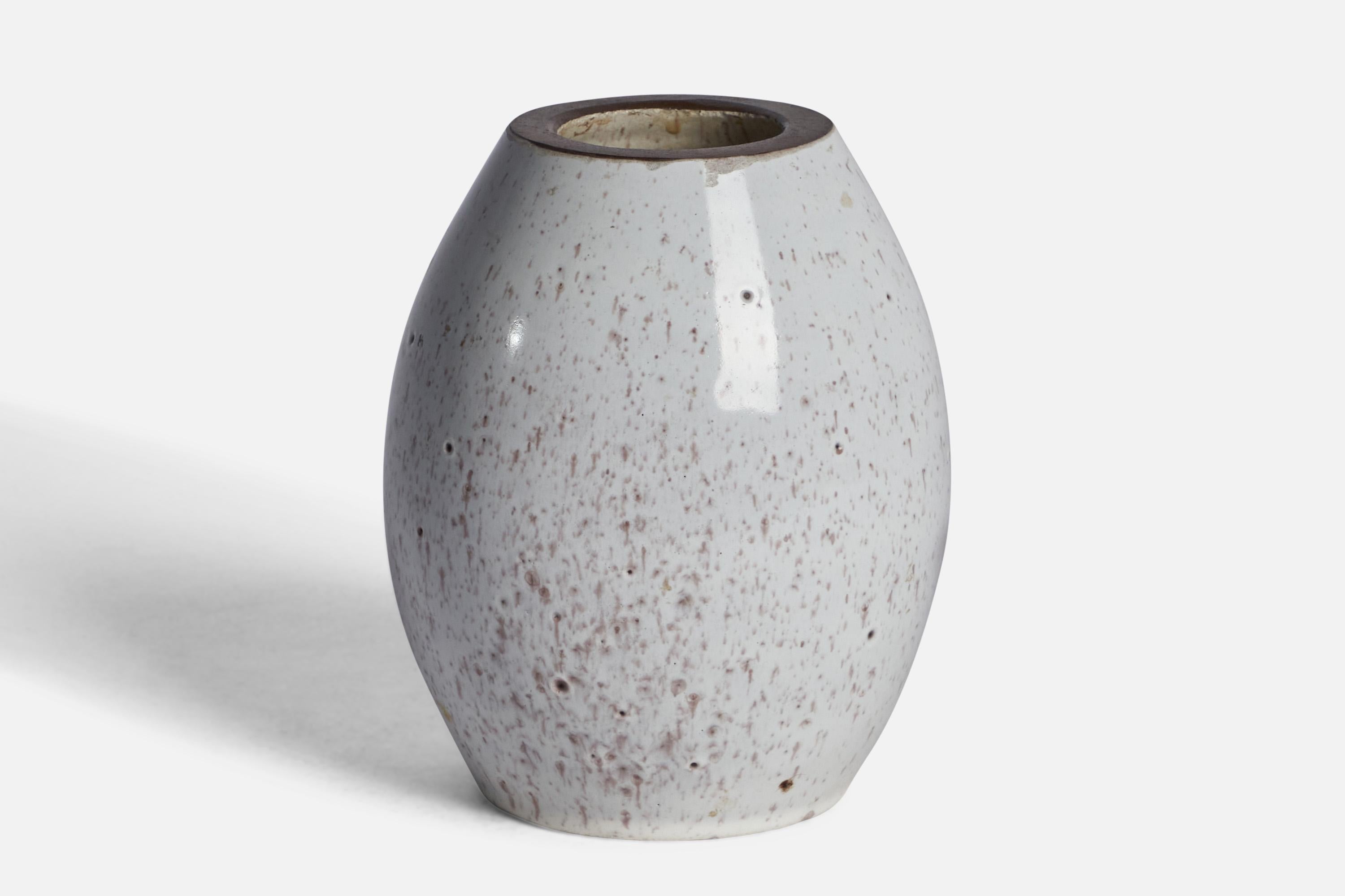 A white-glazed earthenware vase designed and produced by Upsala Ekeby, Sweden, c. 1940s.