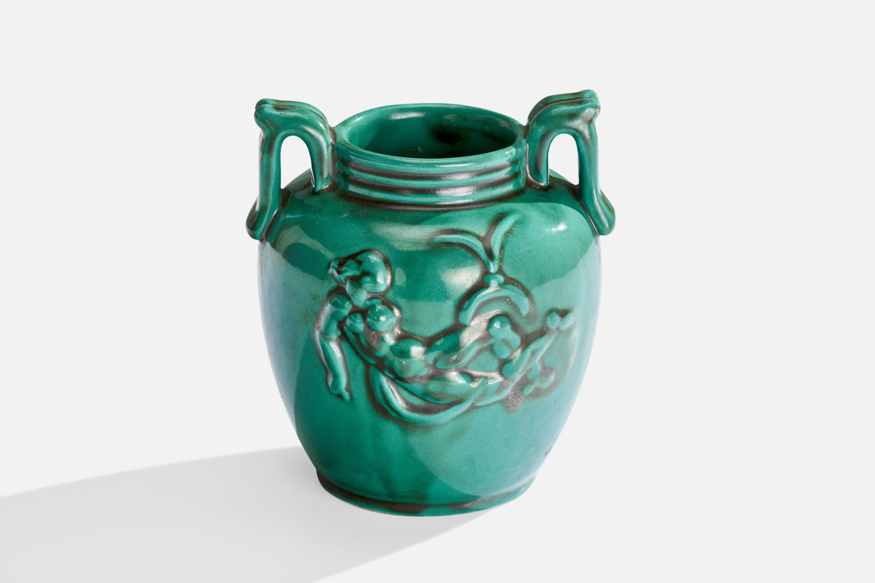 Vase aus grün glasiertem Steingut, entworfen und hergestellt von Upsala Ekeby, Schweden, 1930er Jahre.