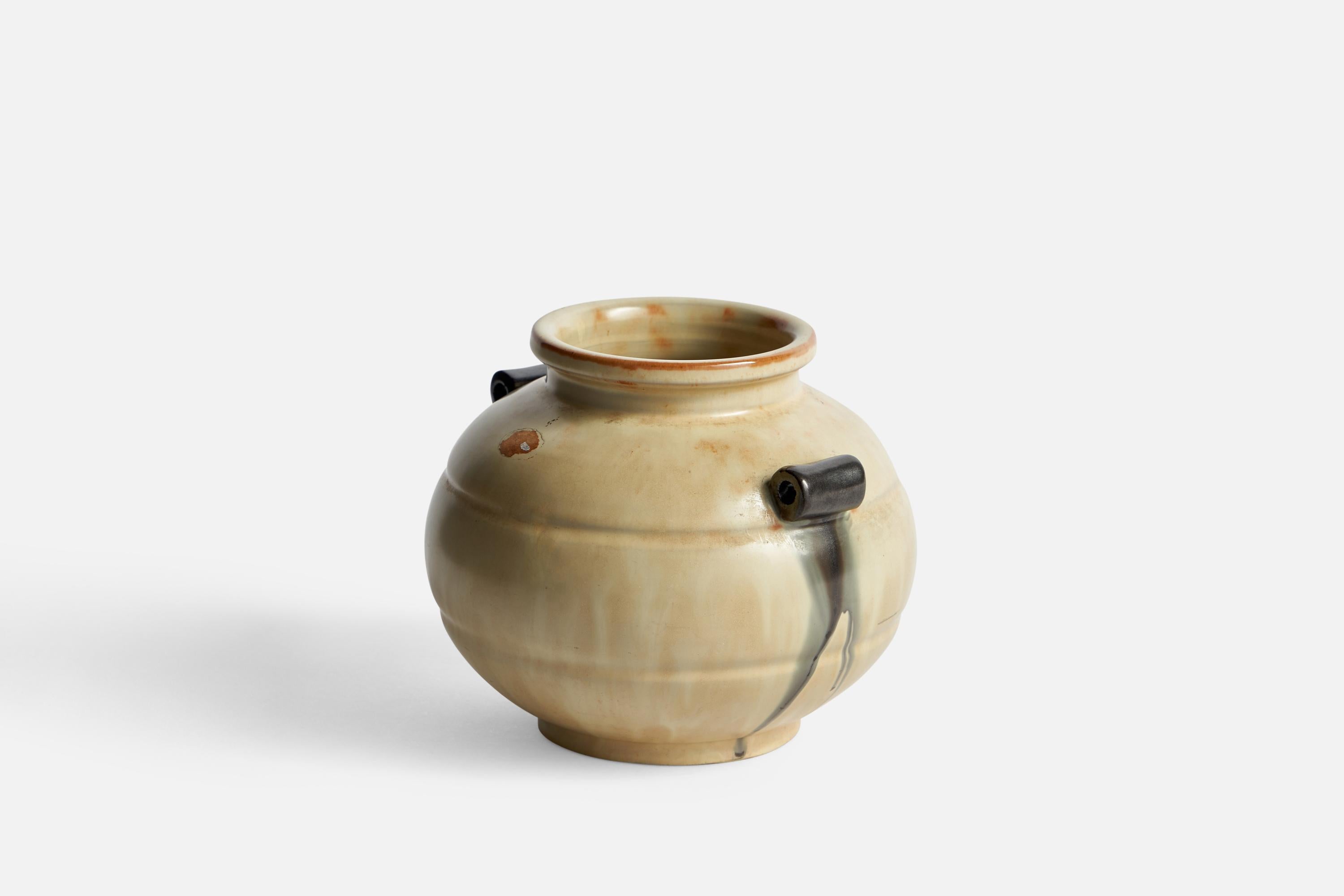 Scandinavo moderno Upsala Ekeby, Vaso, Terracotta, Svezia, anni '1930 in vendita