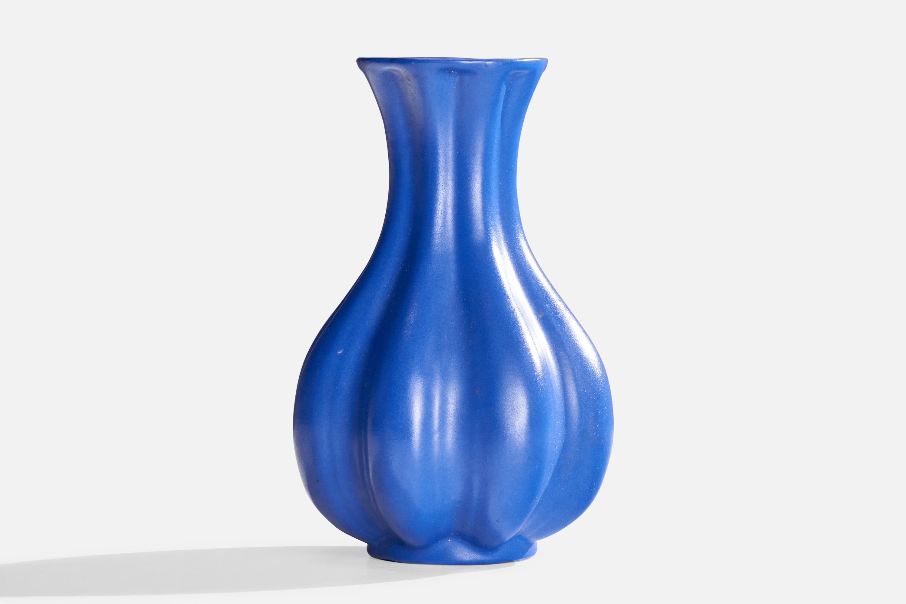 Scandinavo moderno Upsala Ekeby, Vaso, Terracotta, Svezia, anni '1930 in vendita