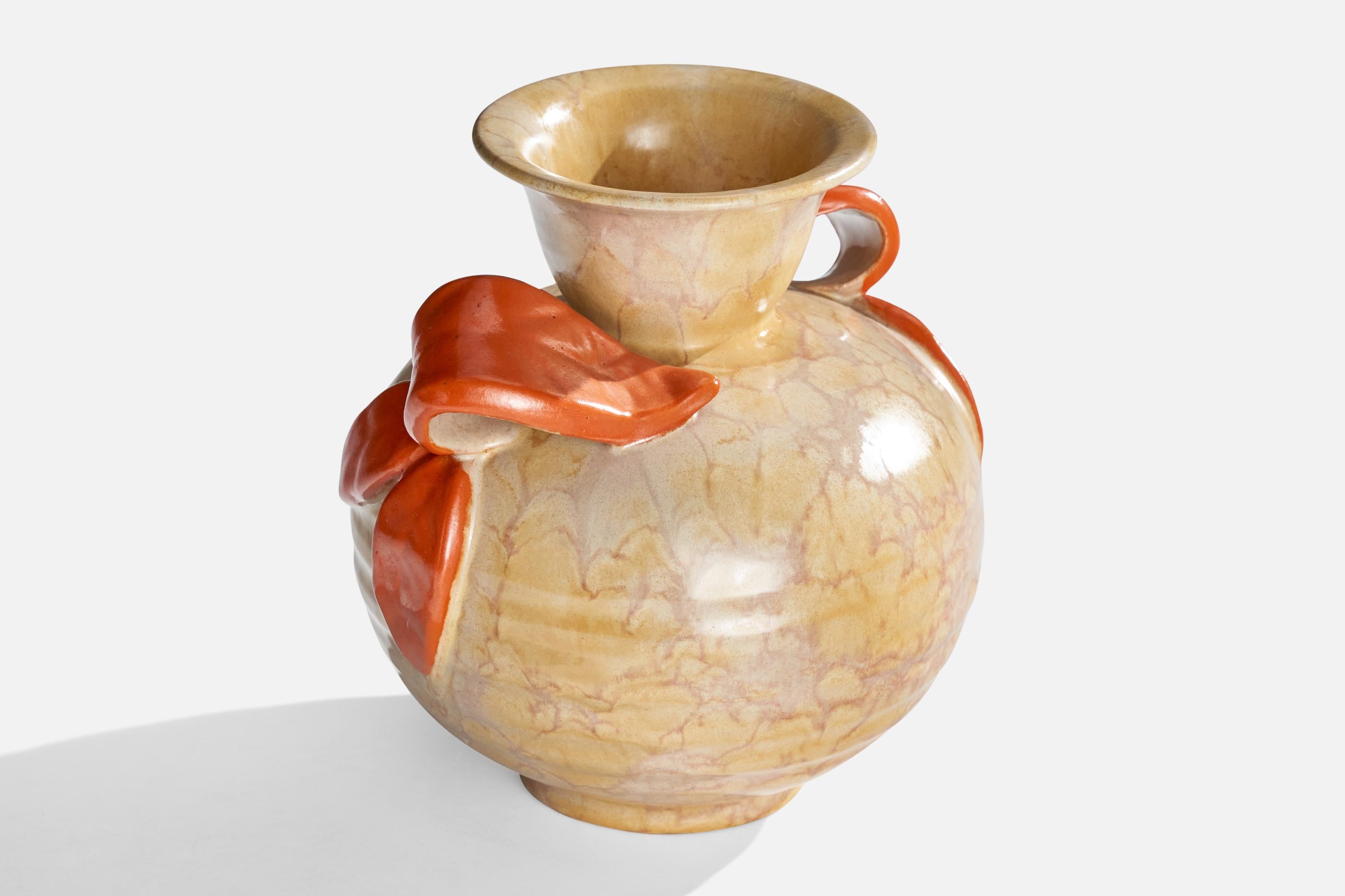 Scandinavo moderno Upsala Ekeby, Vaso, Terracotta, Svezia, anni '1930 in vendita