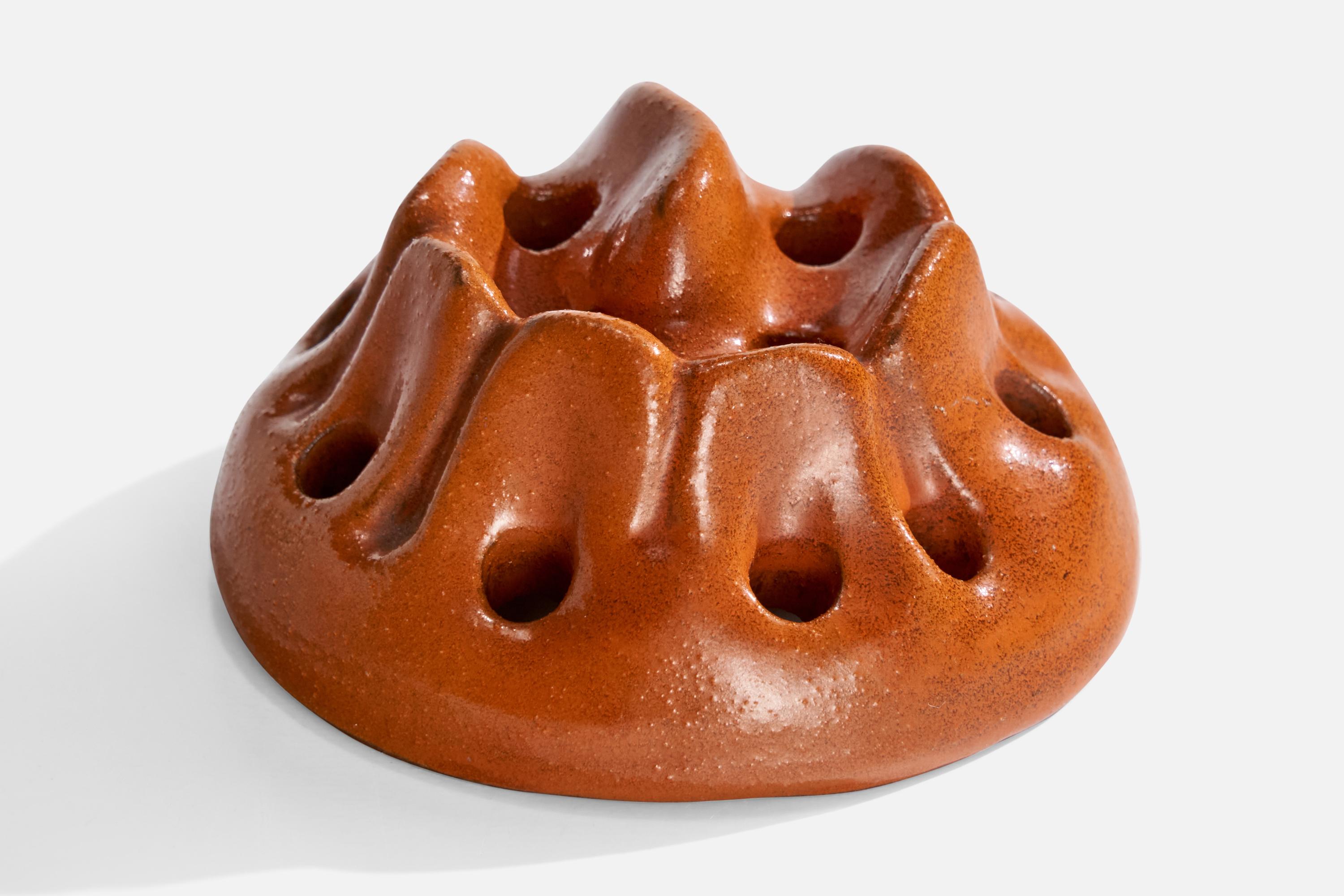 Svedese Upsala Ekeby, Vaso, Terracotta, Svezia, anni '30. in vendita