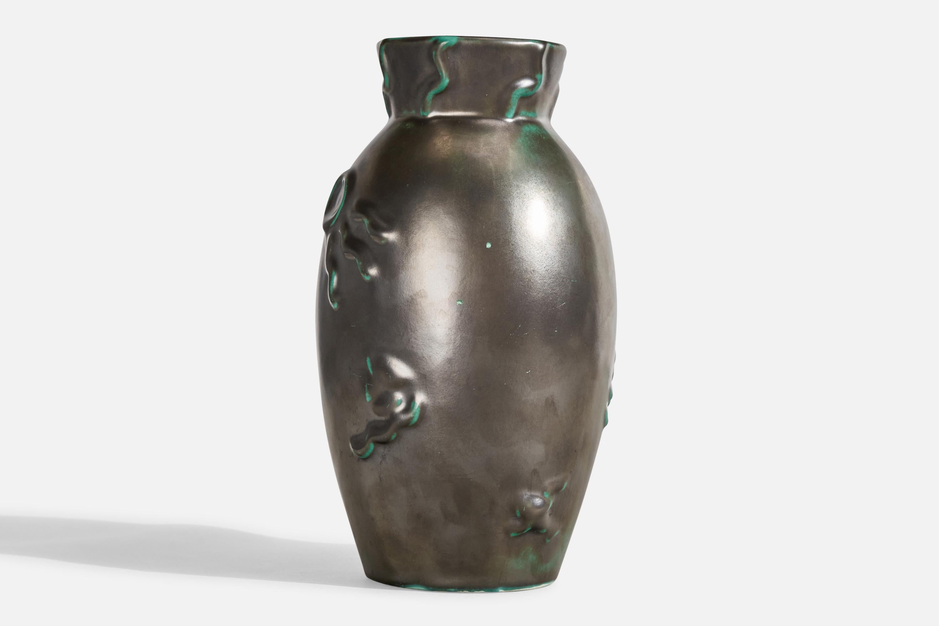 Vase en faïence de Upsala Ekeby, Suède, années 1930 Bon état - En vente à High Point, NC