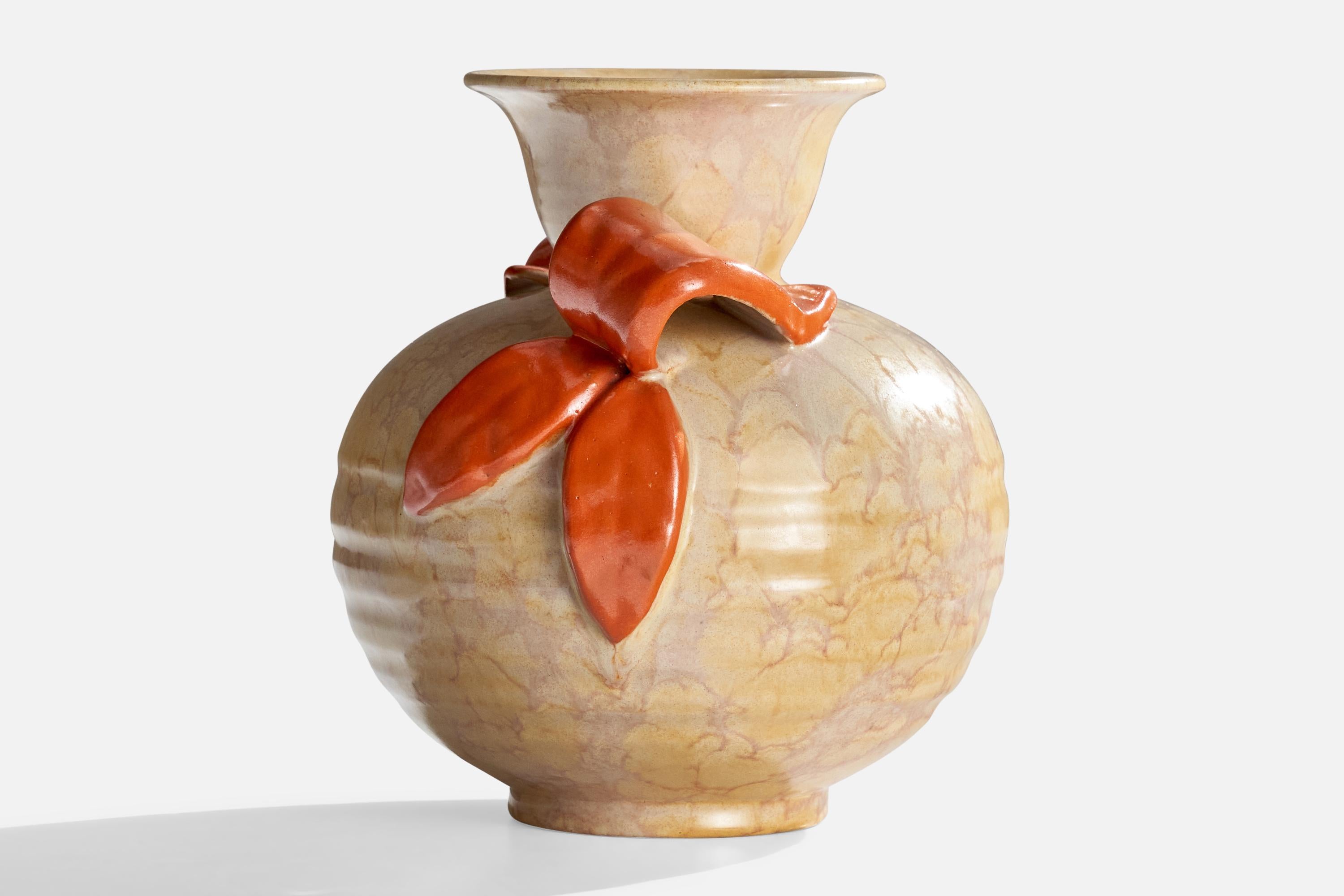 Upsala Ekeby, Vaso, Terracotta, Svezia, anni '1930 In condizioni buone in vendita a High Point, NC