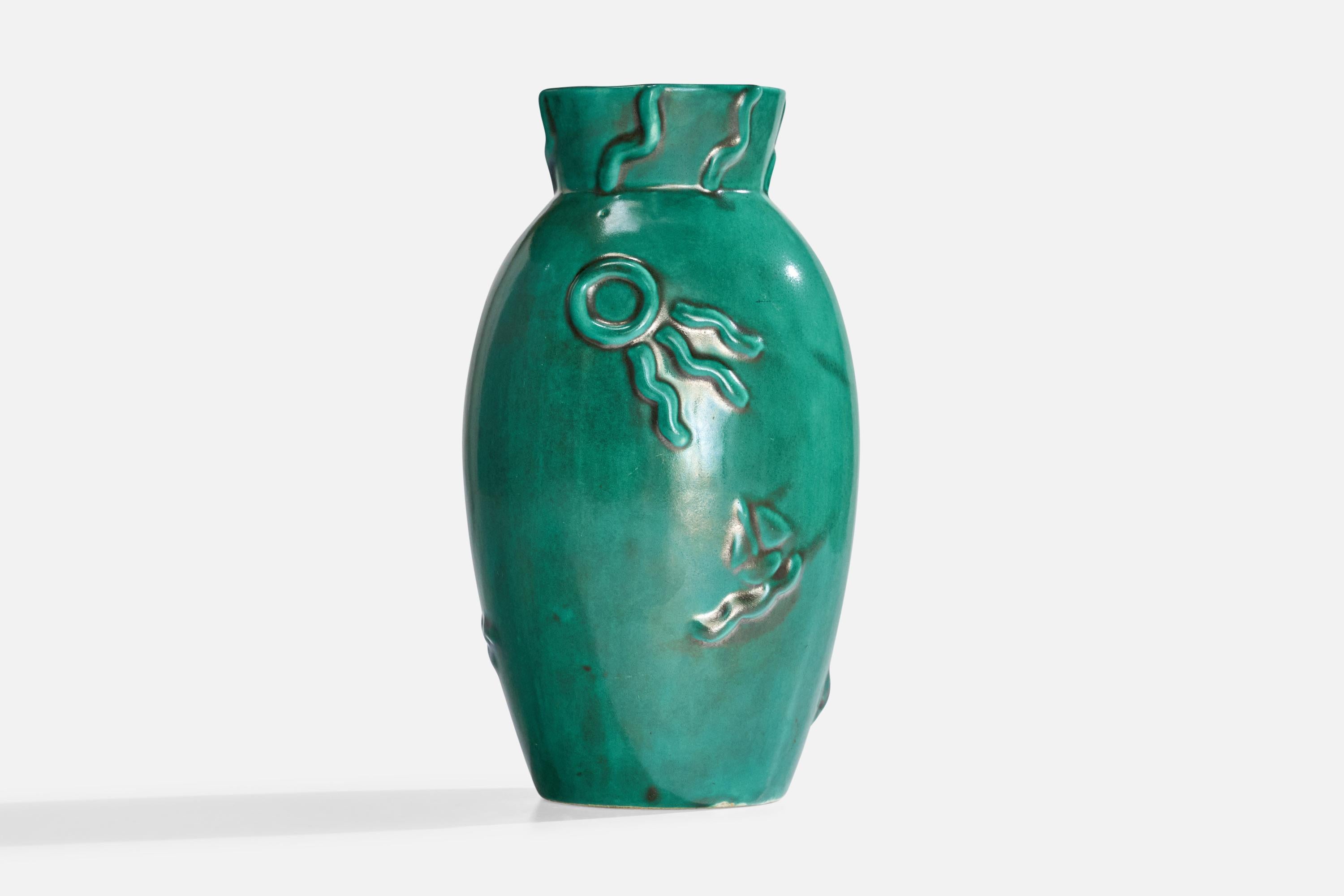 Vase en faïence de Upsala Ekeby, Suède, années 1930 Bon état - En vente à High Point, NC