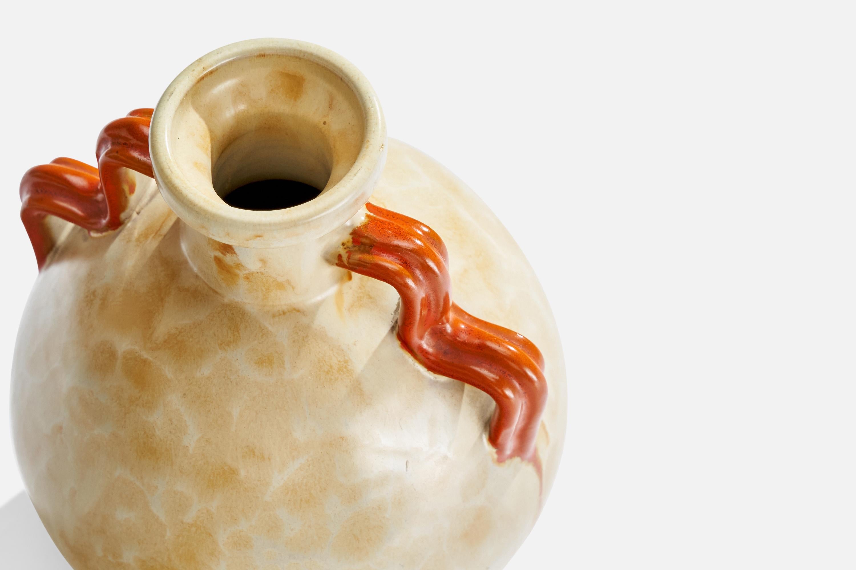 Metà XX secolo Upsala Ekeby, Vaso, Terracotta, Svezia, anni '1930 in vendita