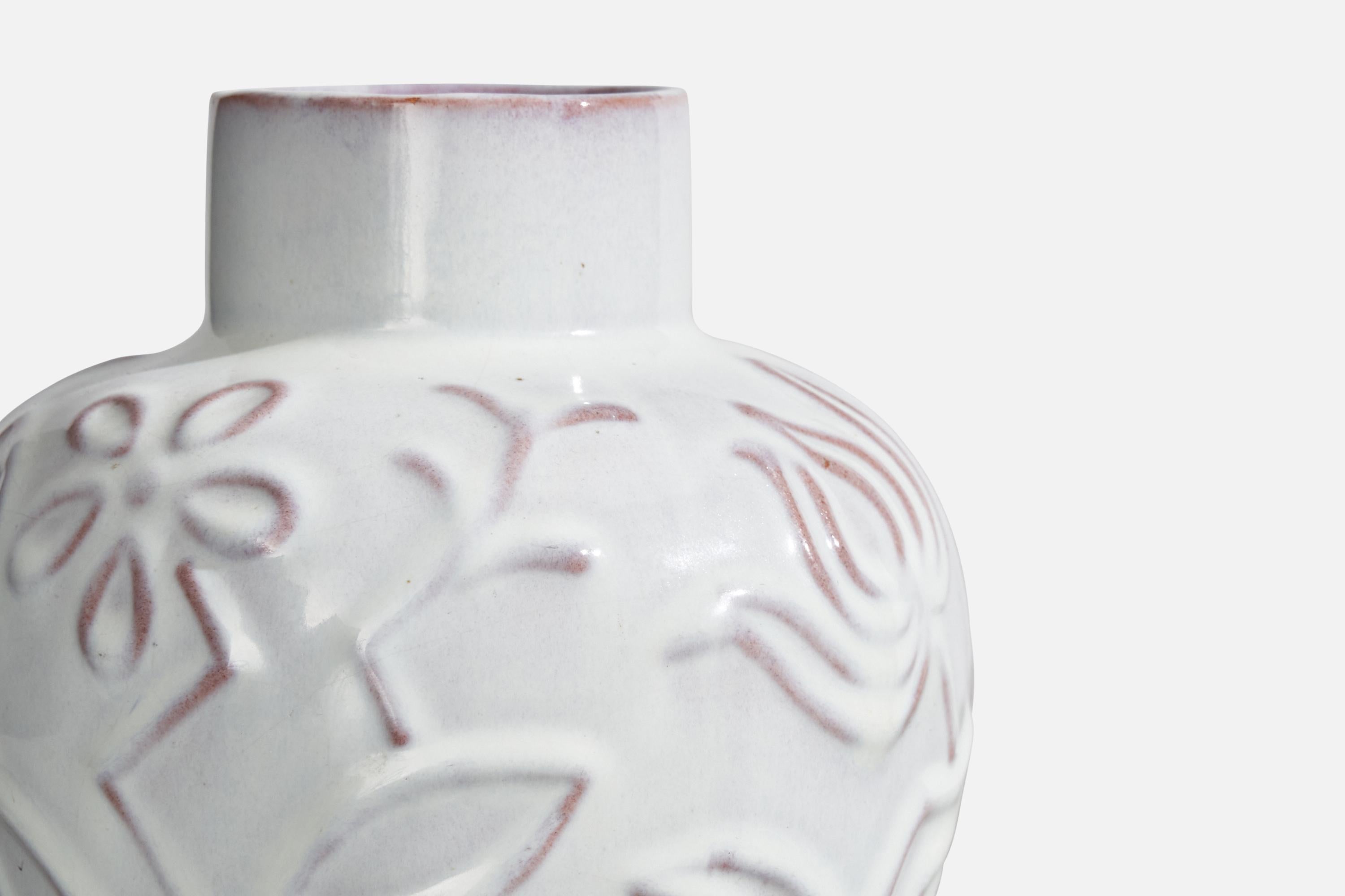 Milieu du XXe siècle Vase en faïence de Upsala Ekeby, Suède, années 1930 en vente