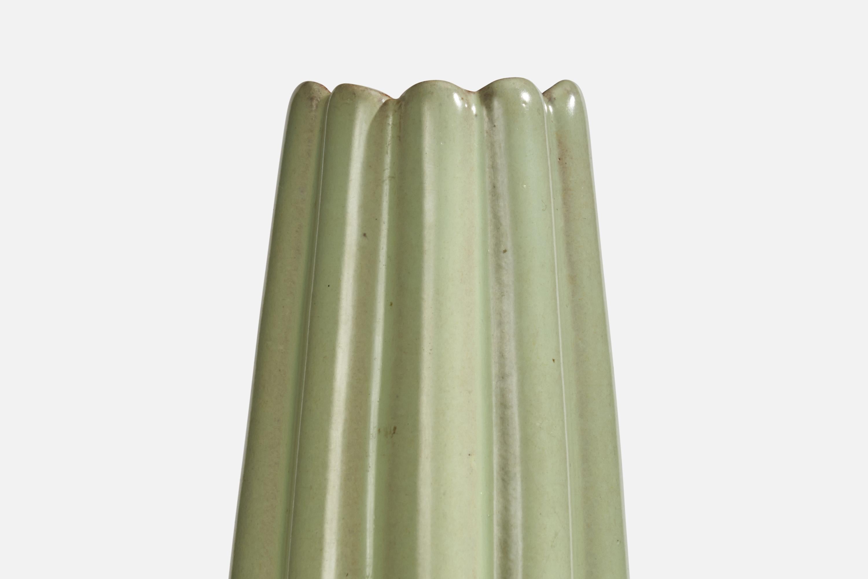 Metà XX secolo Upsala Ekeby, Vaso, Terracotta, Svezia, anni '1930 in vendita