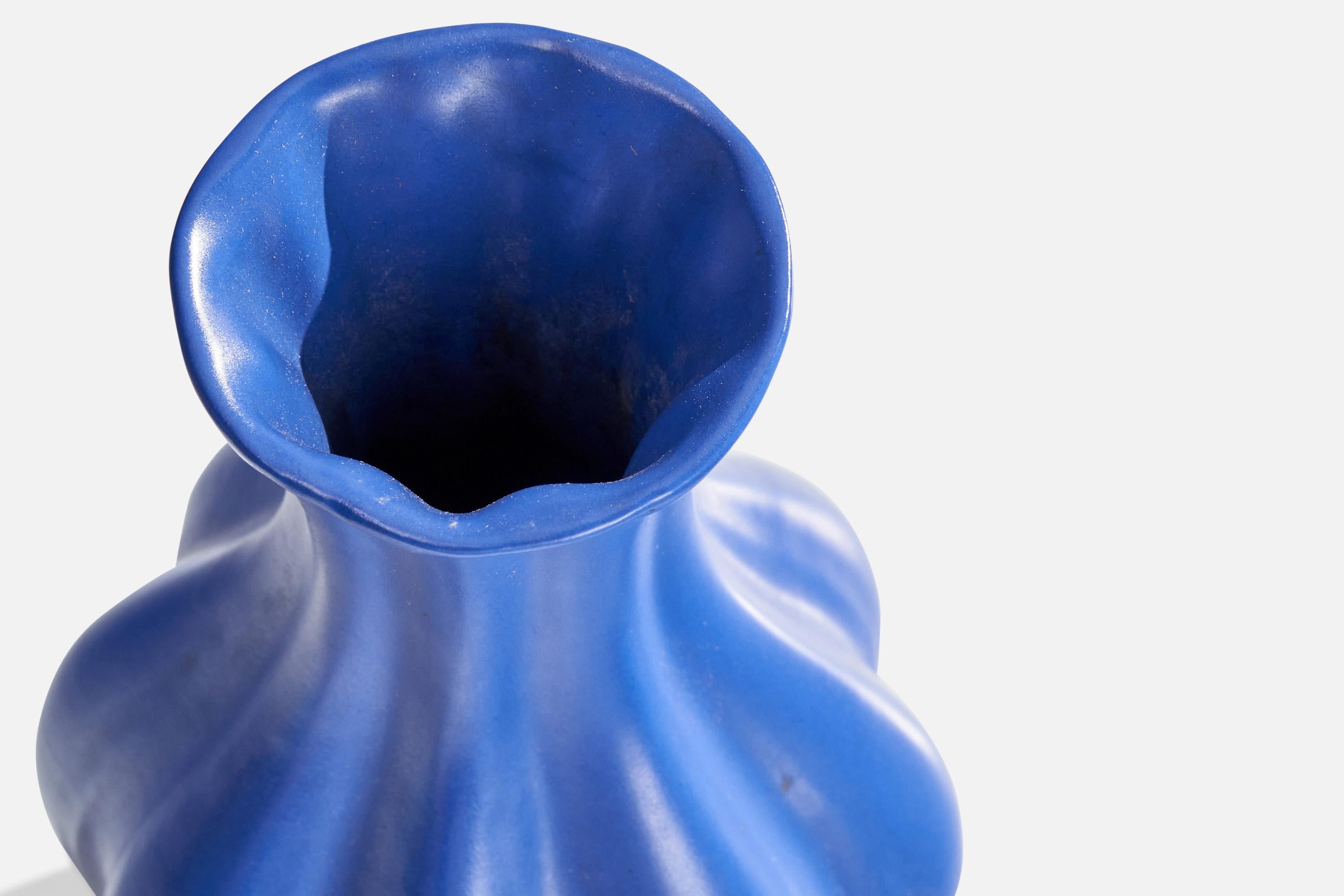 Metà XX secolo Upsala Ekeby, Vaso, Terracotta, Svezia, anni '1930 in vendita