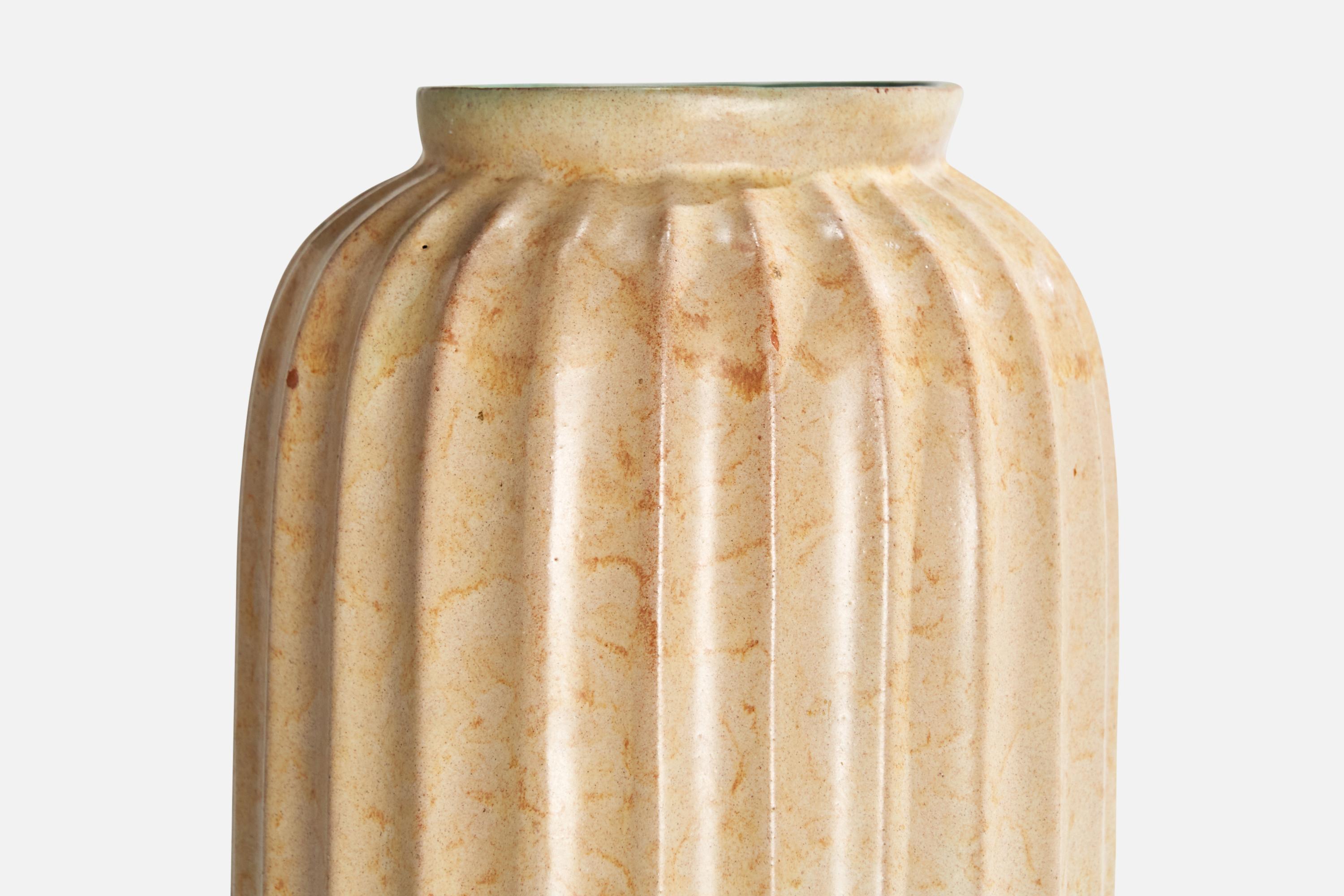 Metà XX secolo Upsala Ekeby, Vaso, Terracotta, Svezia, anni '1930 in vendita