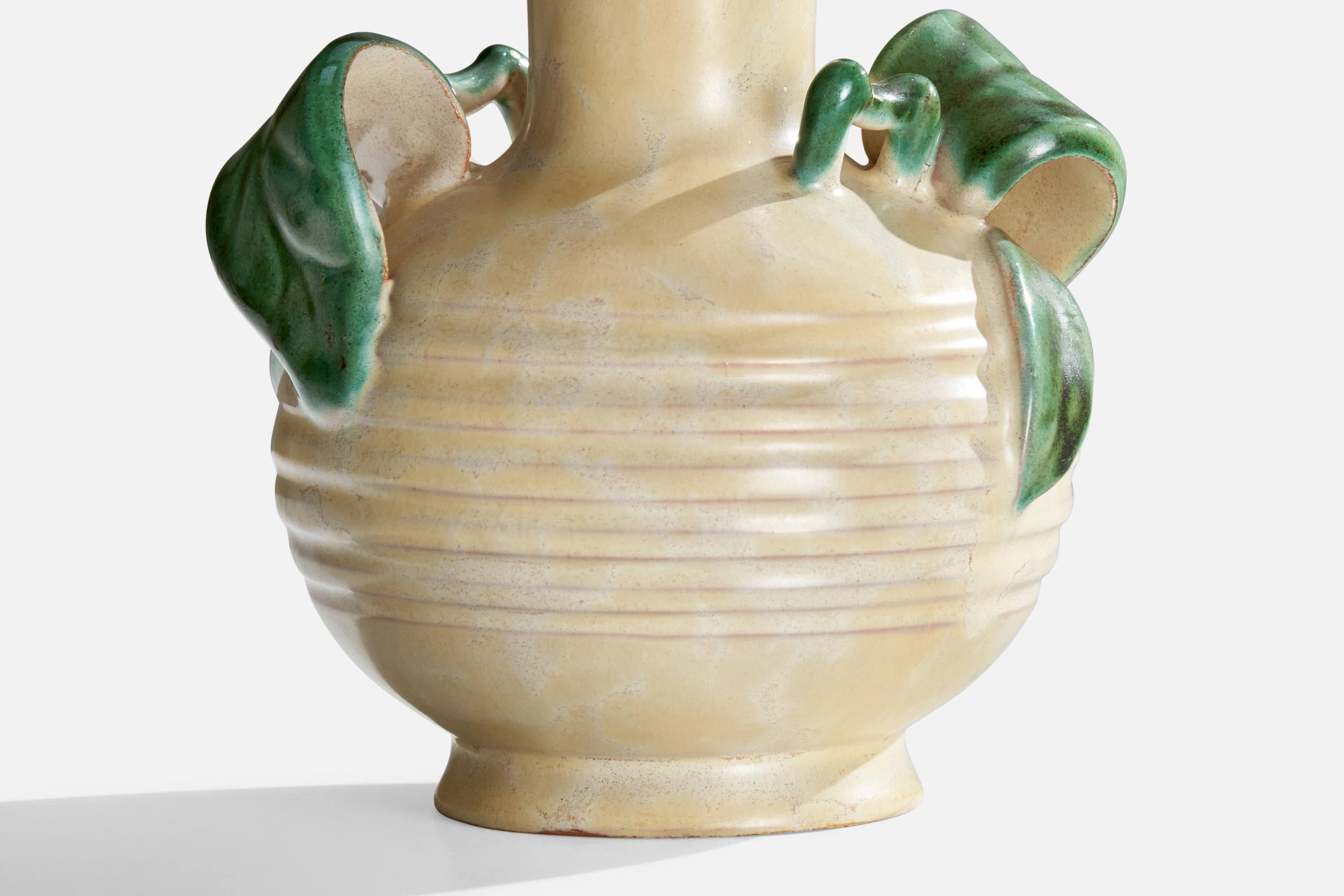 Vase en faïence de Upsala Ekeby, Suède, années 1930 en vente 1