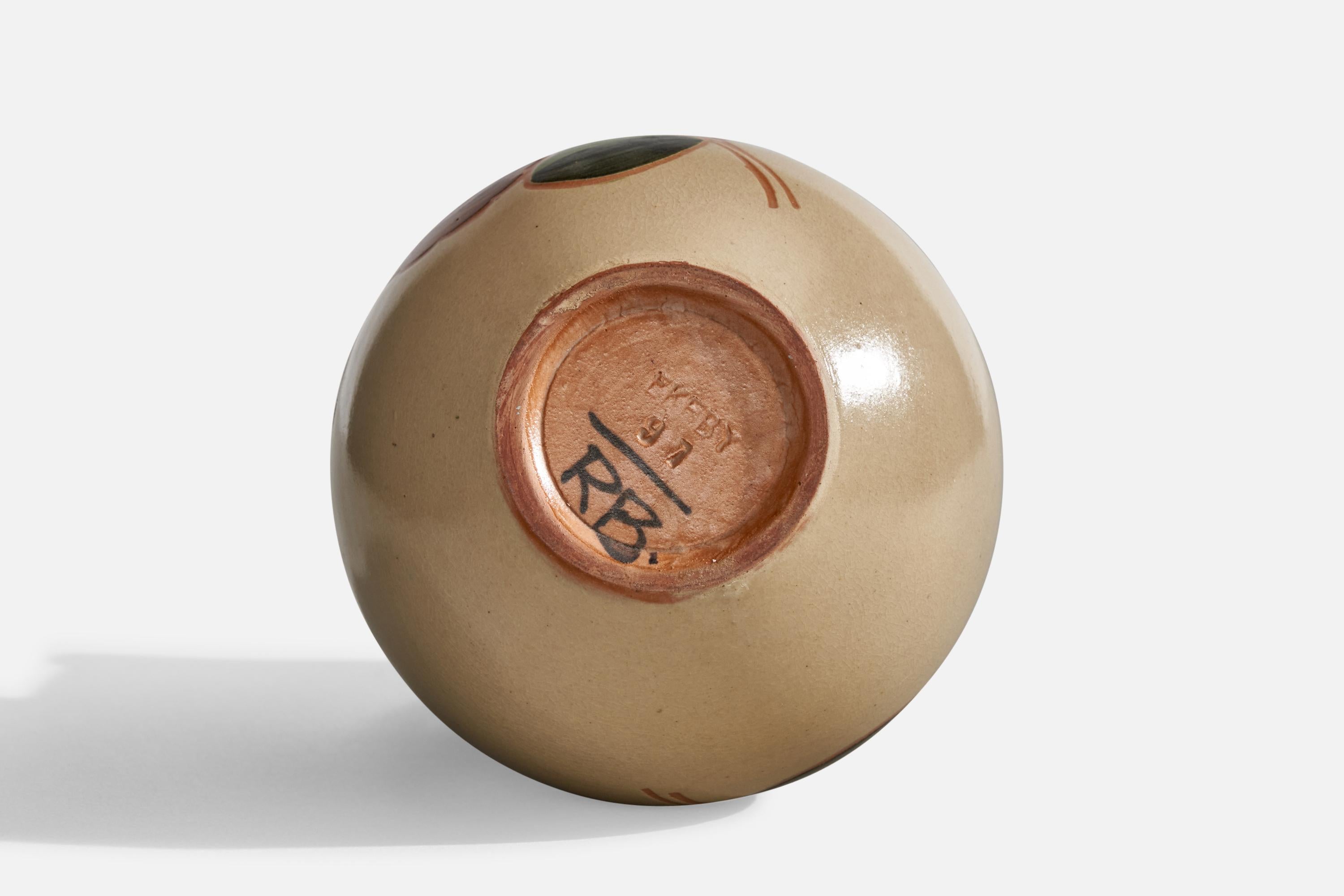 Upsala Ekeby, Vase, Earthenware, Sweden, 1930s For Sale 3