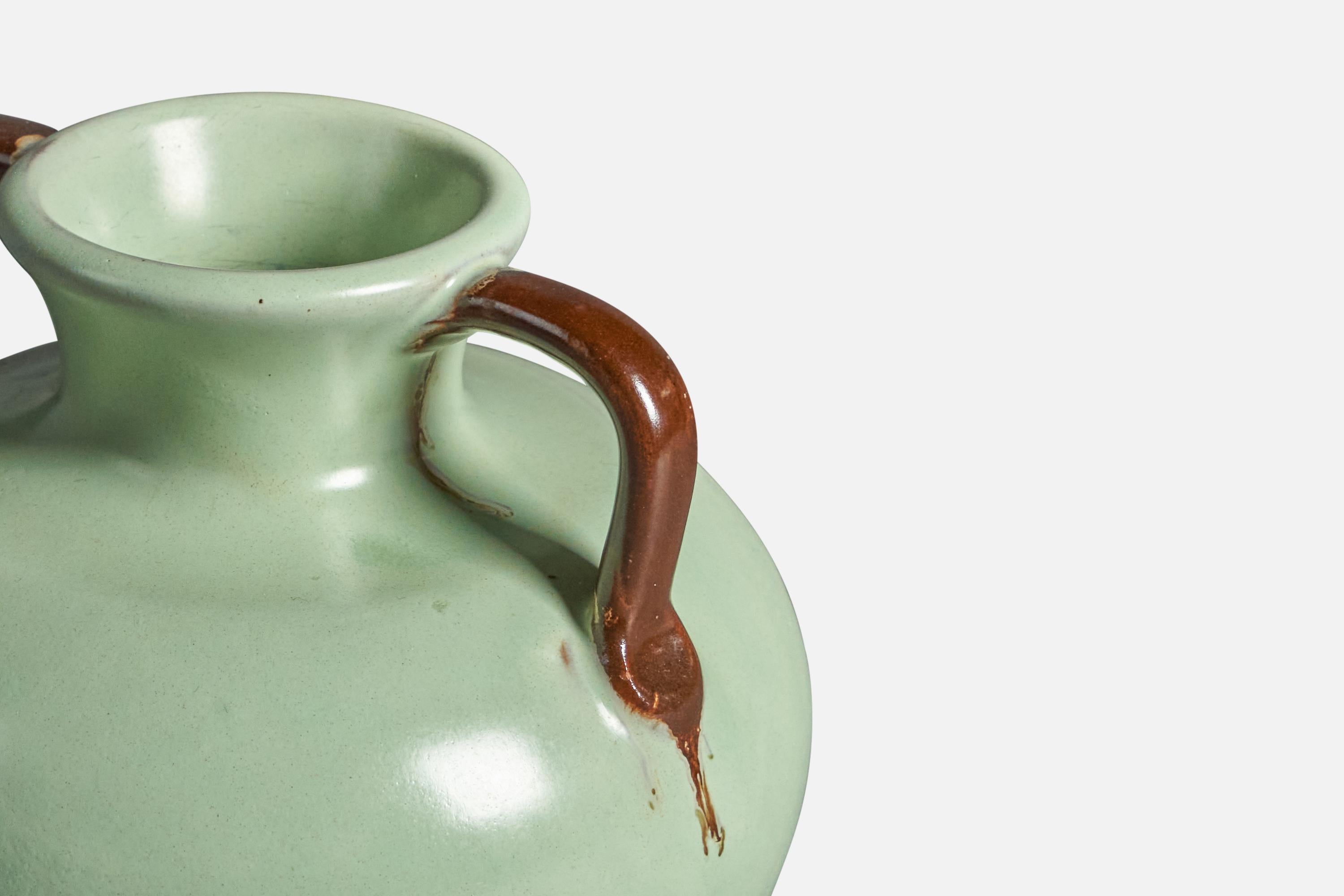 Milieu du XXe siècle Vase en faïence de Upsala Ekeby, Suède, années 1940 en vente