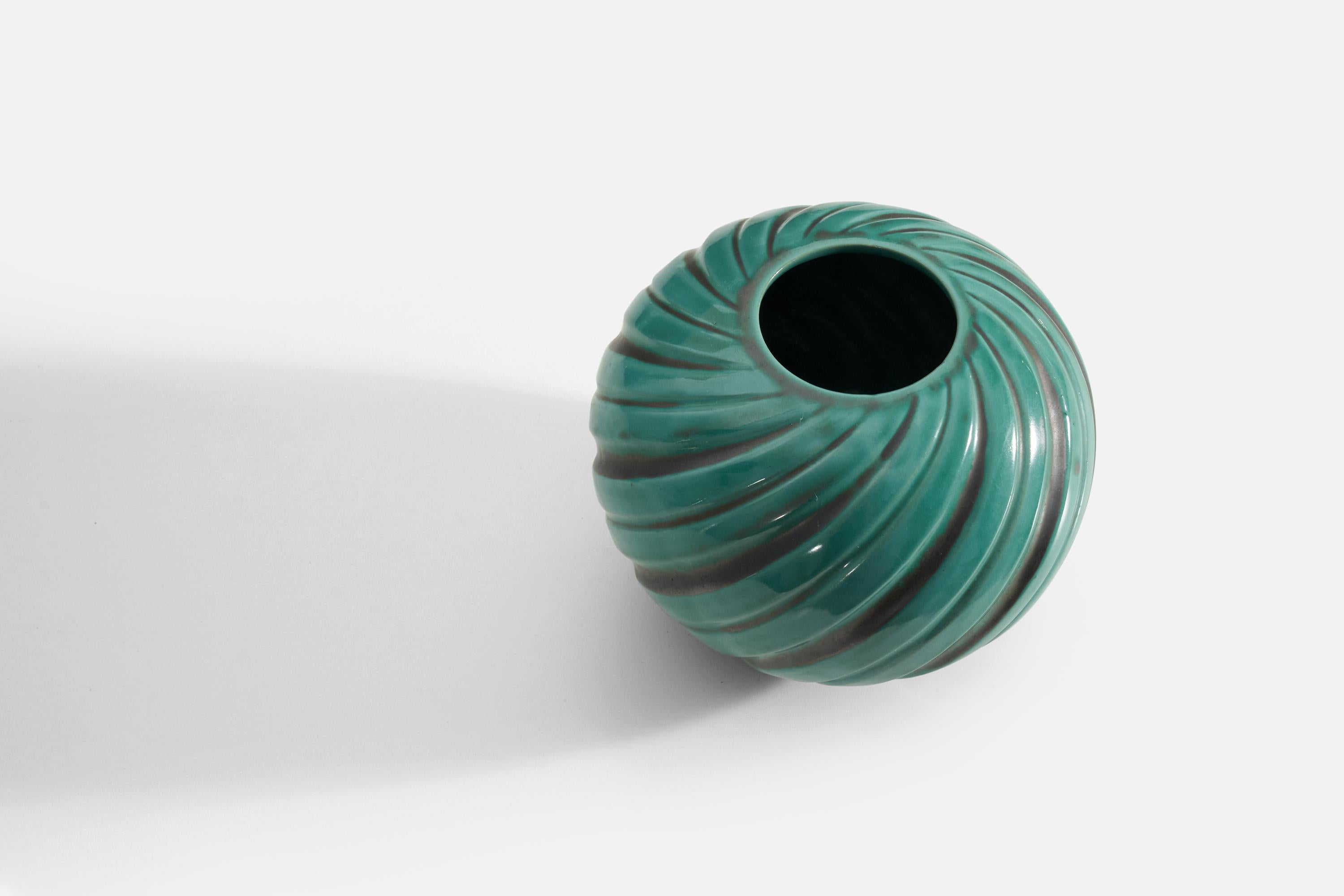 Art Deco Anna-Lisa Thomson, Vase, Glazed Incised Earthenware, Upsala-Ekeby, Sweden, 1940s For Sale