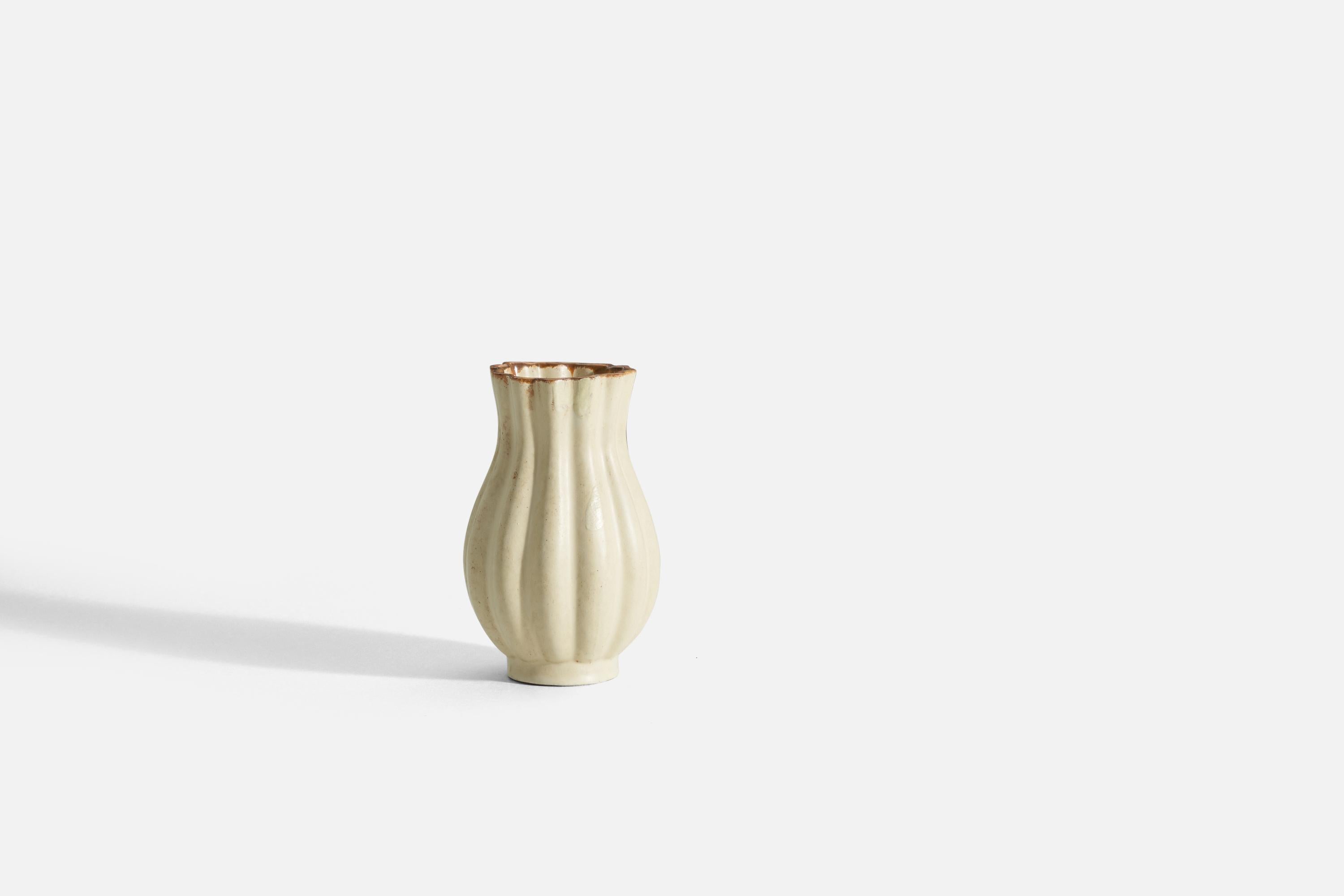 Swedish Upsala-Ekeby, Vase, Glazed Incised Earthenware, Sweden, 1940s