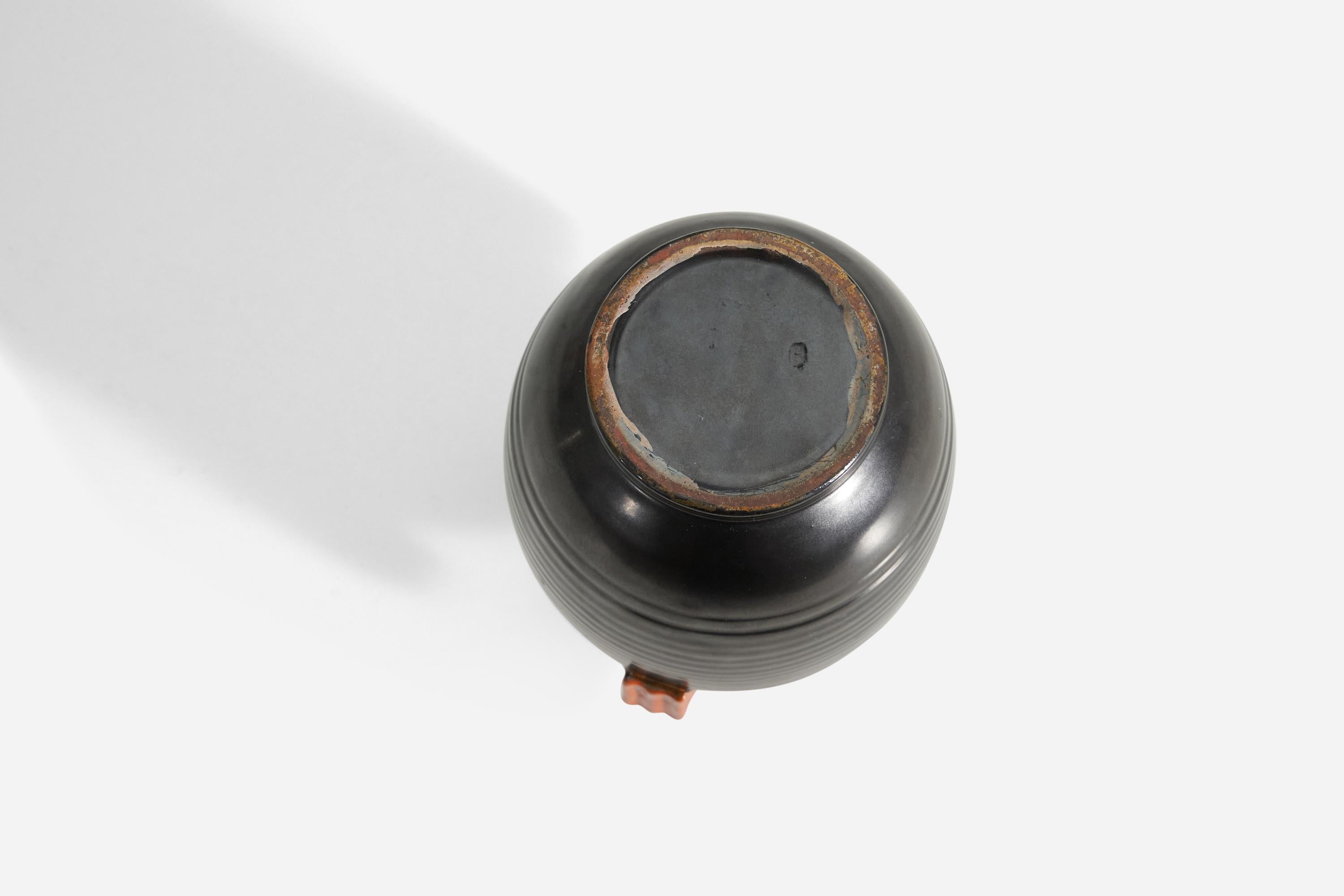Upsala-Ekeby, Vase, Glazed Incised Earthenware, Sweden, 1940s In Good Condition In High Point, NC
