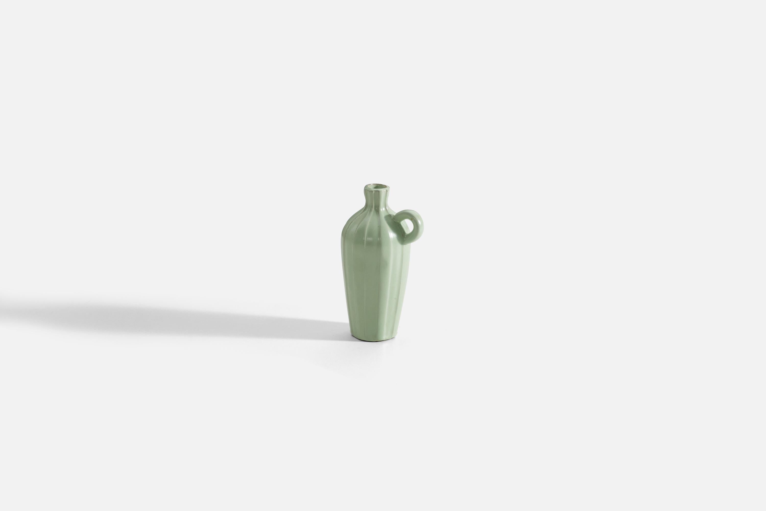 Vase de Upsala-Ekeby, faïence incisée émaillée, Suède, années 1940 Bon état - En vente à High Point, NC
