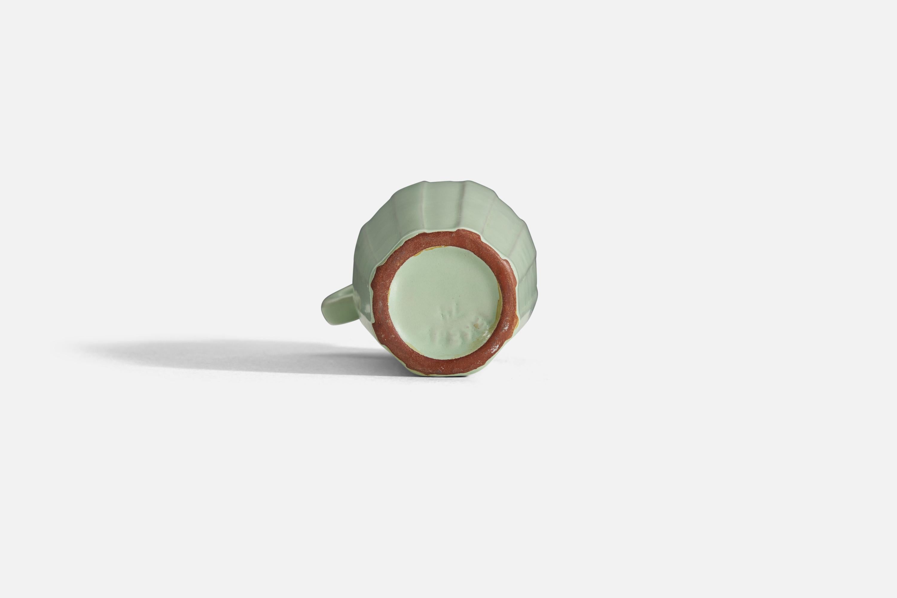 Milieu du XXe siècle Vase de Upsala-Ekeby, faïence incisée émaillée, Suède, années 1940 en vente