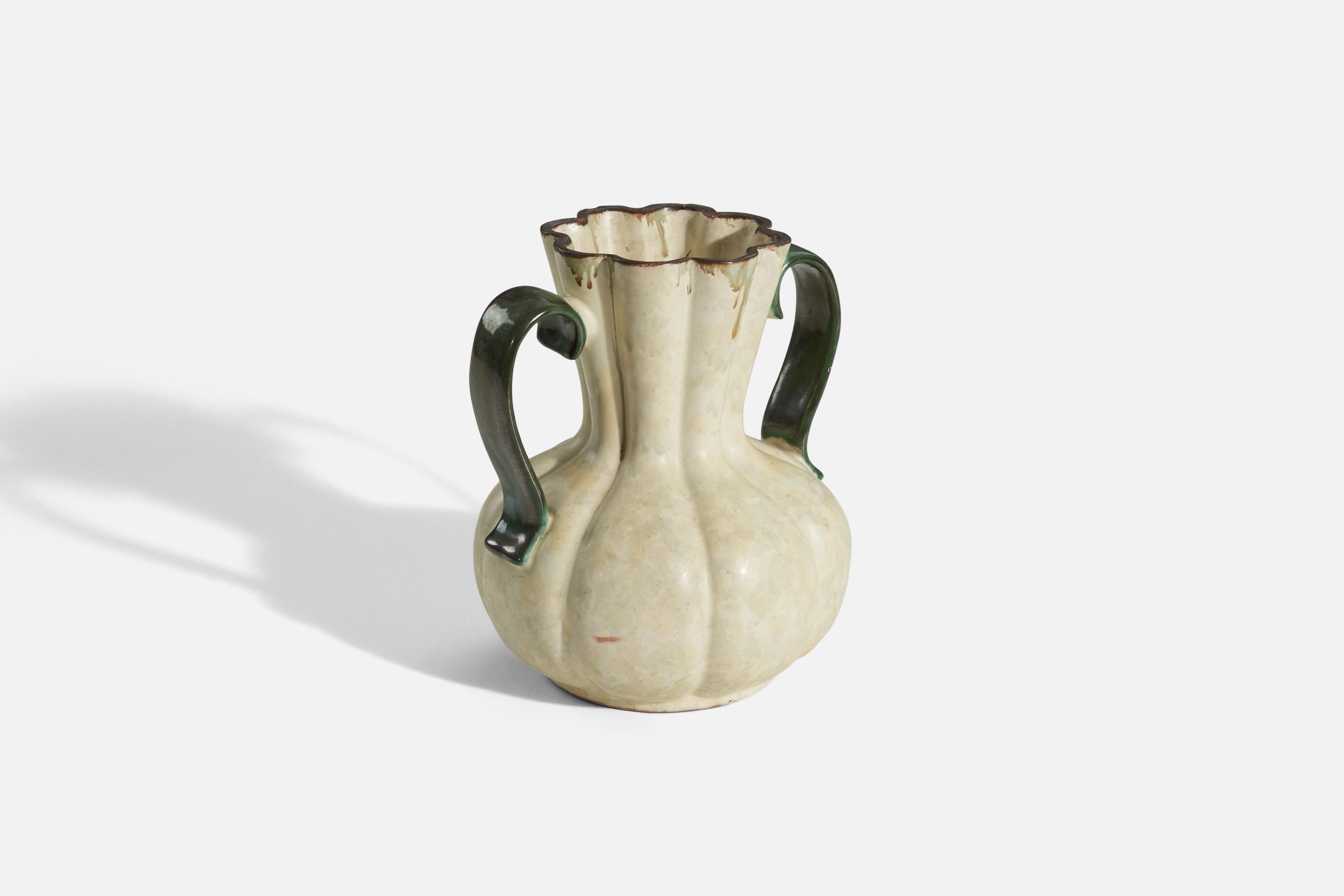 Vase vonsala-Ekeby, grün und beige glasiertes Steingut, Schweden, 1940er Jahre (Skandinavische Moderne) im Angebot