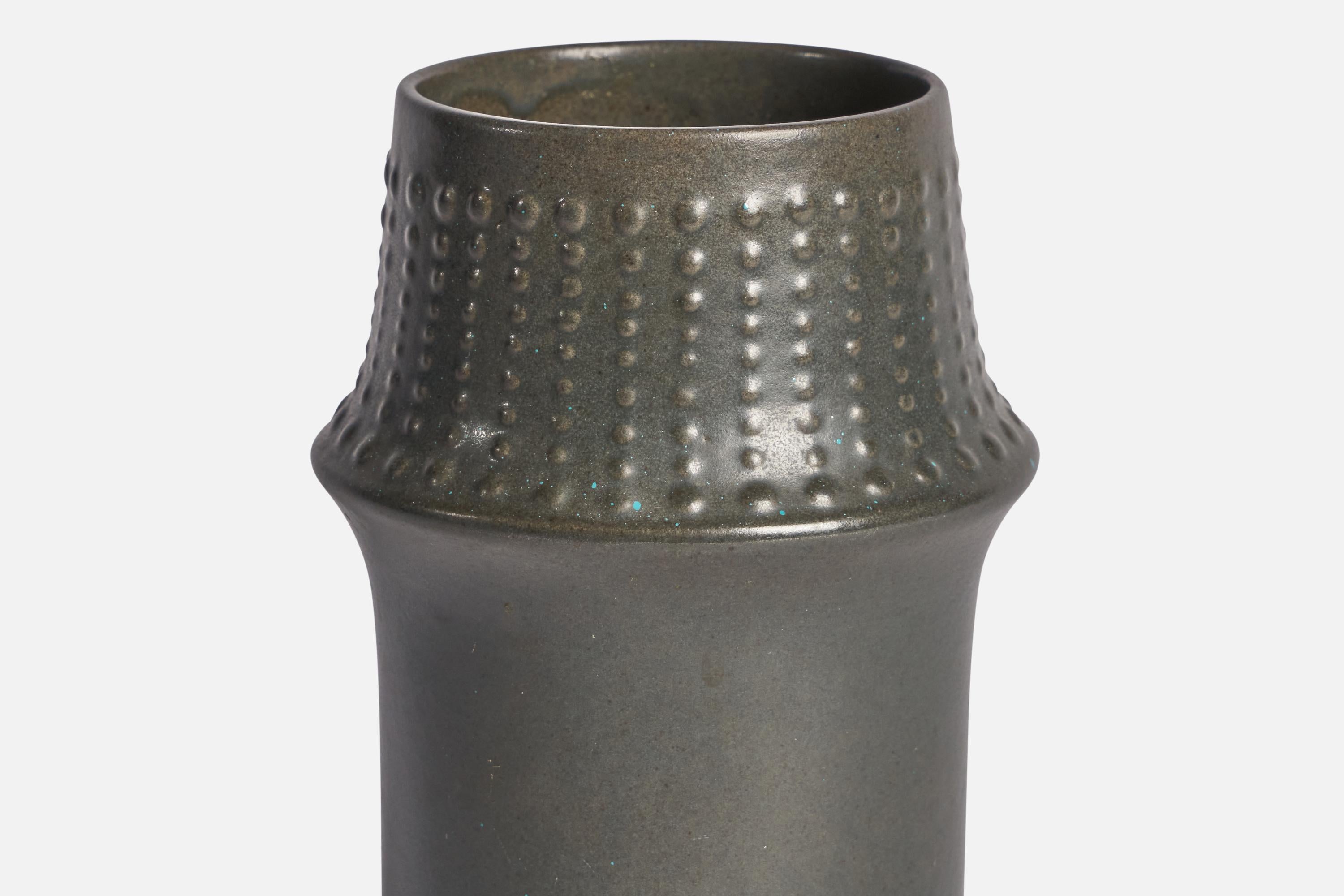 Suédois Vase en faïence émaillée grise de Upsala-Ekeby, Suède, années 1950 en vente
