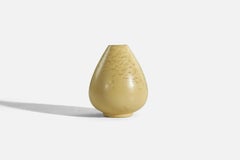 Upsala Ekeby, Terracotta smaltata gialla, Svezia, anni '40
