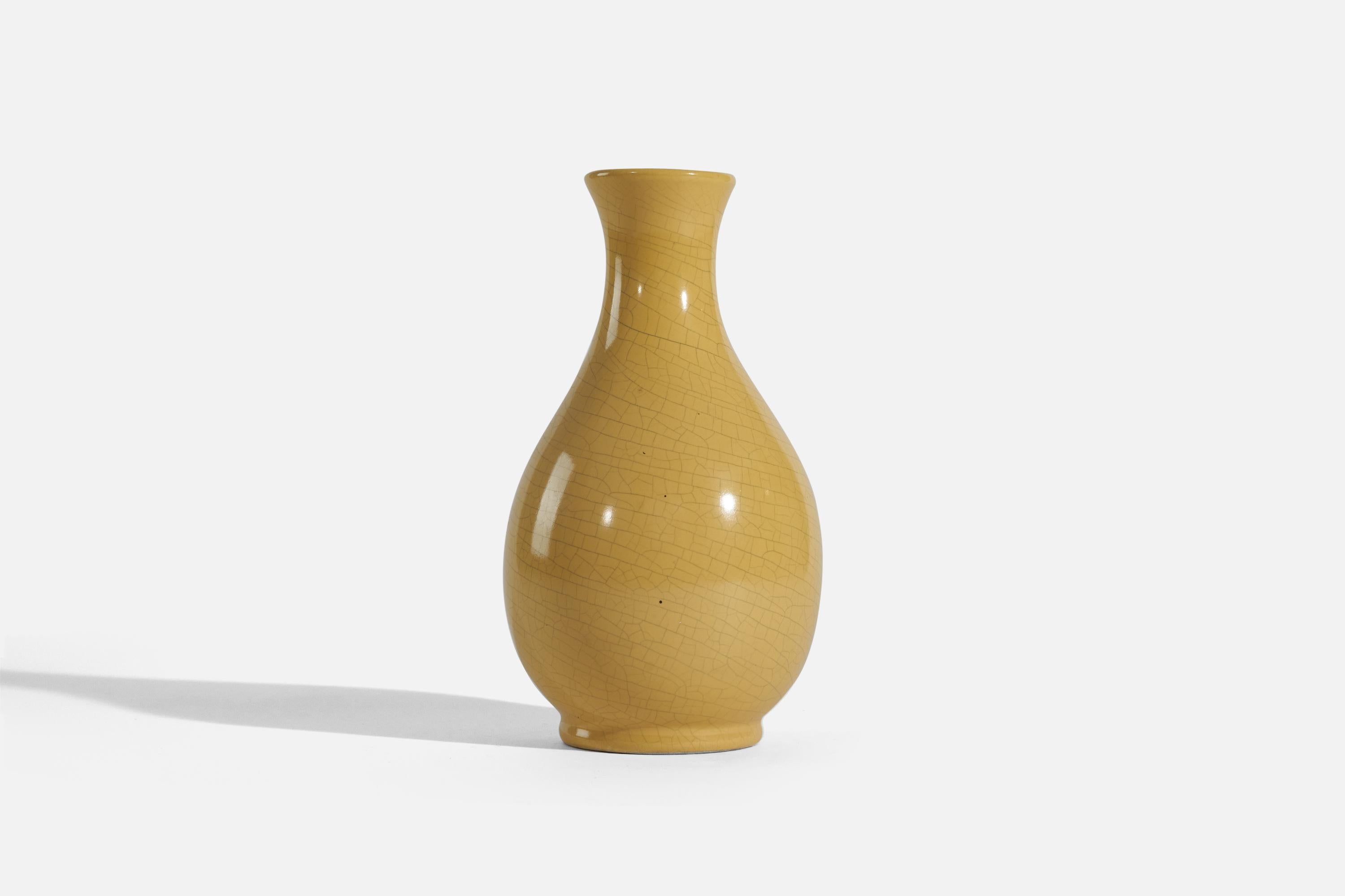 Scandinave moderne Upsala-Ekeby, faïence émaillée jaune, Suède, années 1940 en vente