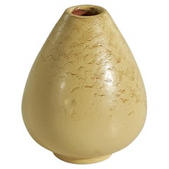 Upsala Ekeby, Terracotta smaltata gialla, Svezia, anni '40