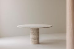 Up&Up Esstisch aus Travertin in der Manier von Angelo Mangiarotti, Italien 1970er Jahre