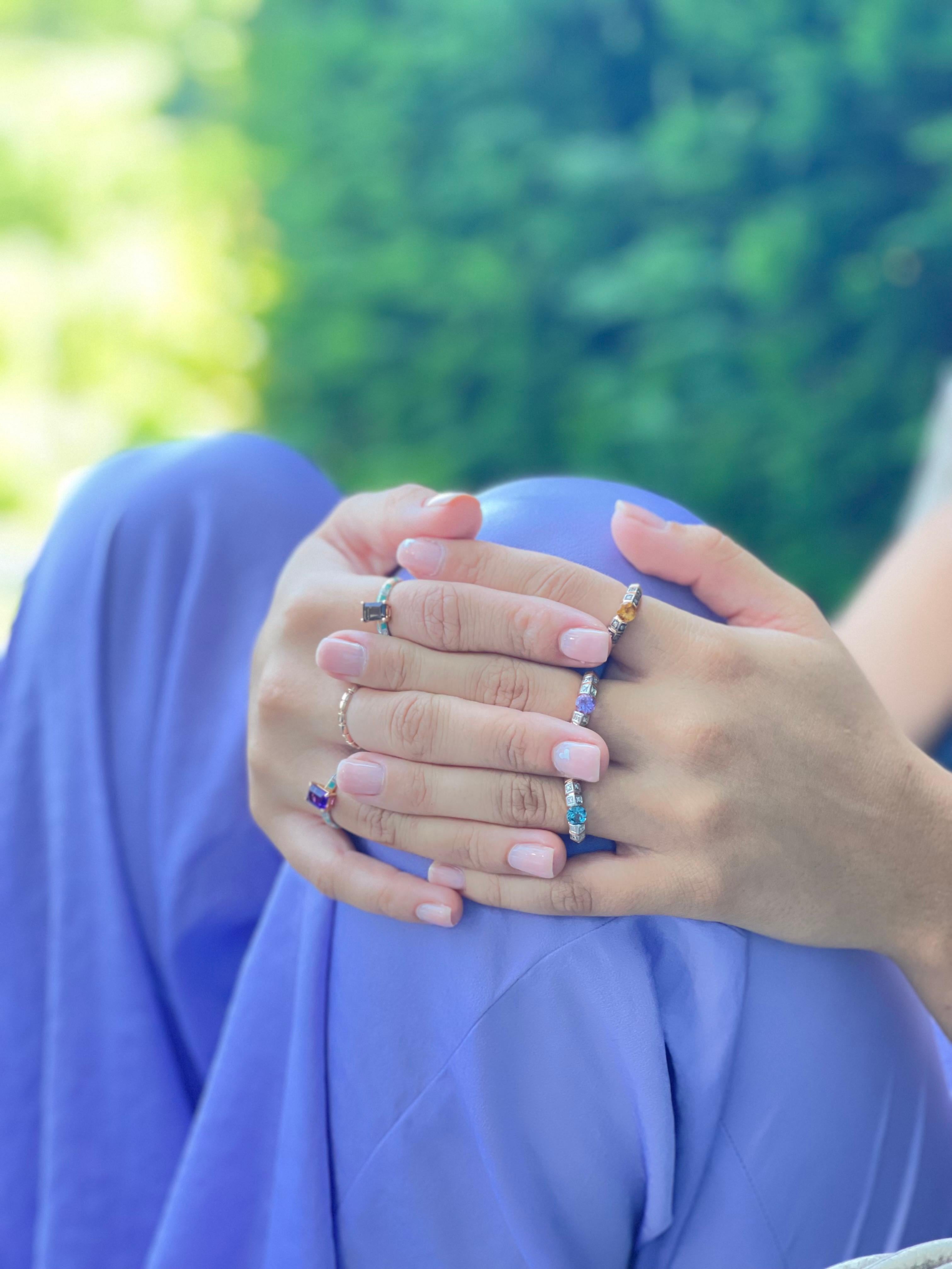 Brilliant Cut Uraeus Blue Topaz Ring in Rose Gold with Diamond For Sale