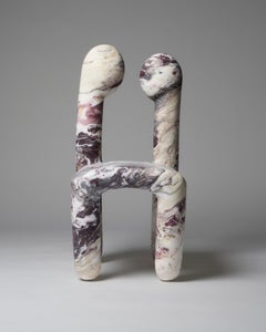 Edición Limitada de la Silla Urania de Mármol Calacatta Viola de Pietro Franceschini