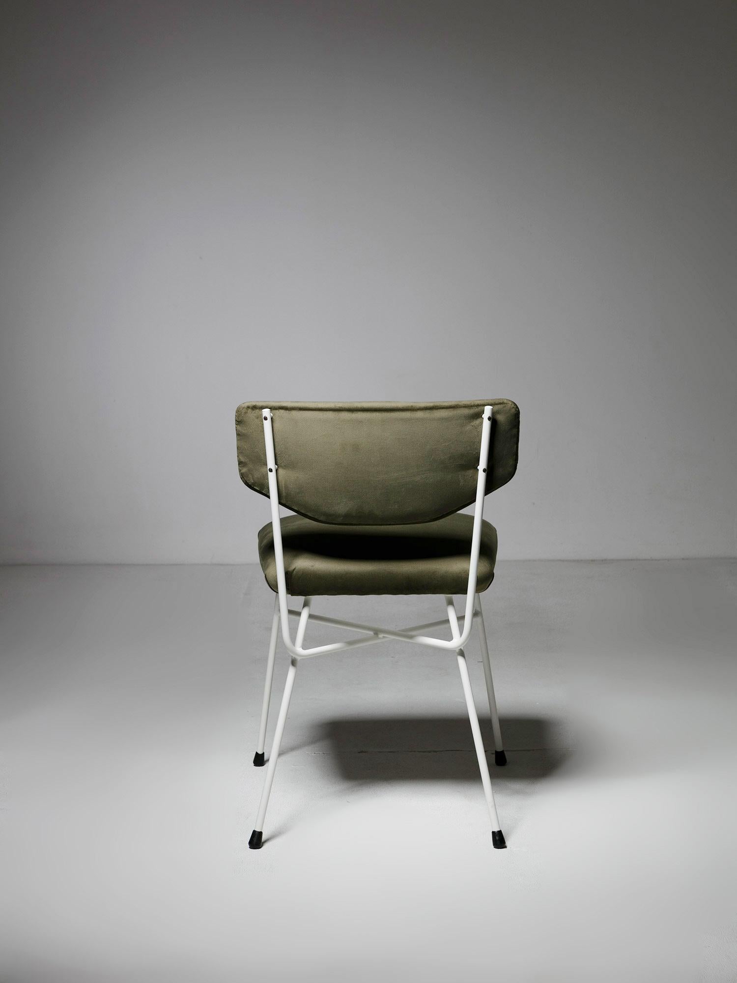 „Urania“ Stuhl mit weißem Gestell und grünem Samt von BBPR für Arflex. Italien, 1950er Jahre im Zustand „Gut“ in Milan, IT