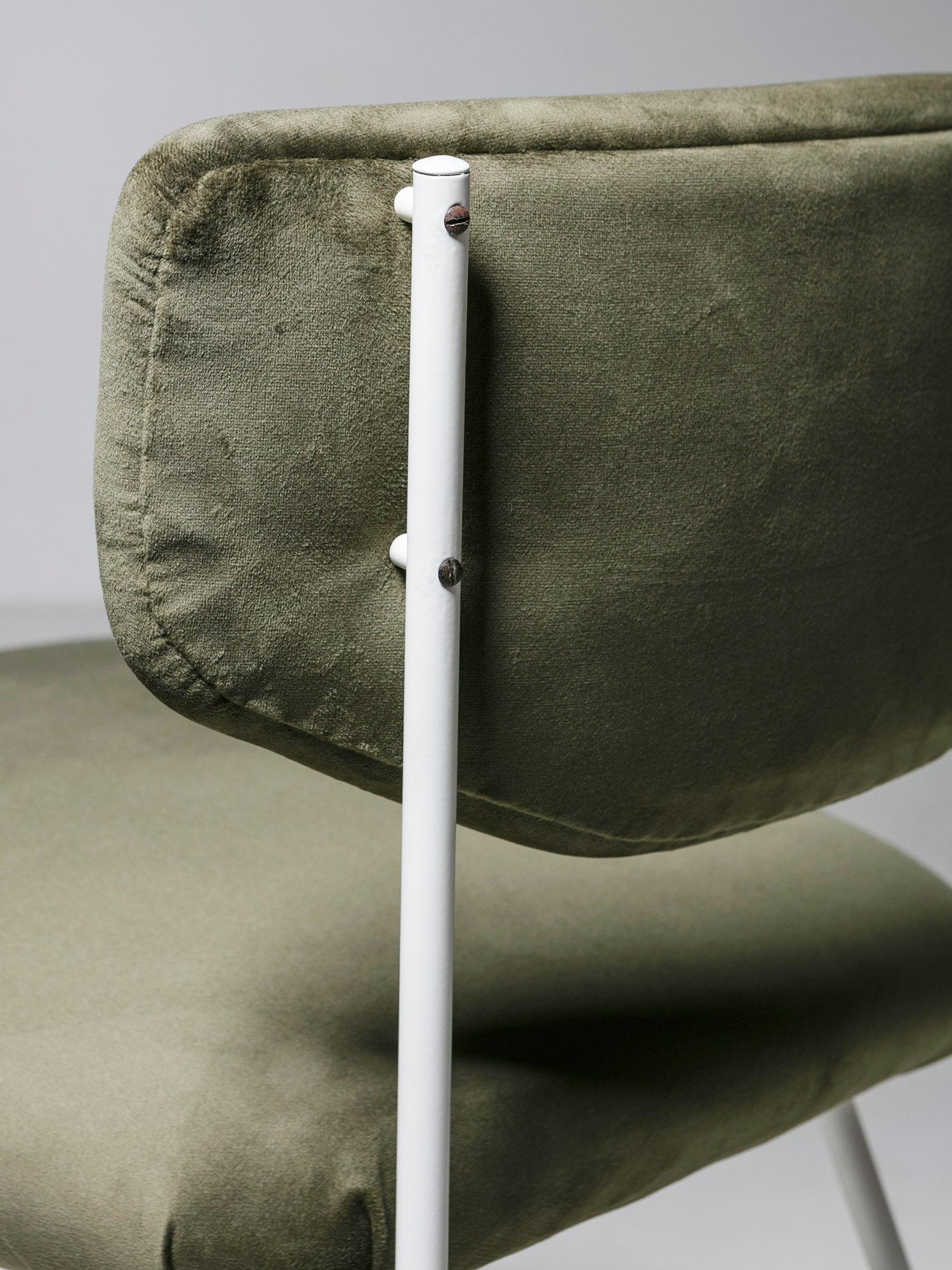 „Urania“ Stuhl mit weißem Gestell und grünem Samt von BBPR für Arflex. Italien, 1950er Jahre (Metall)