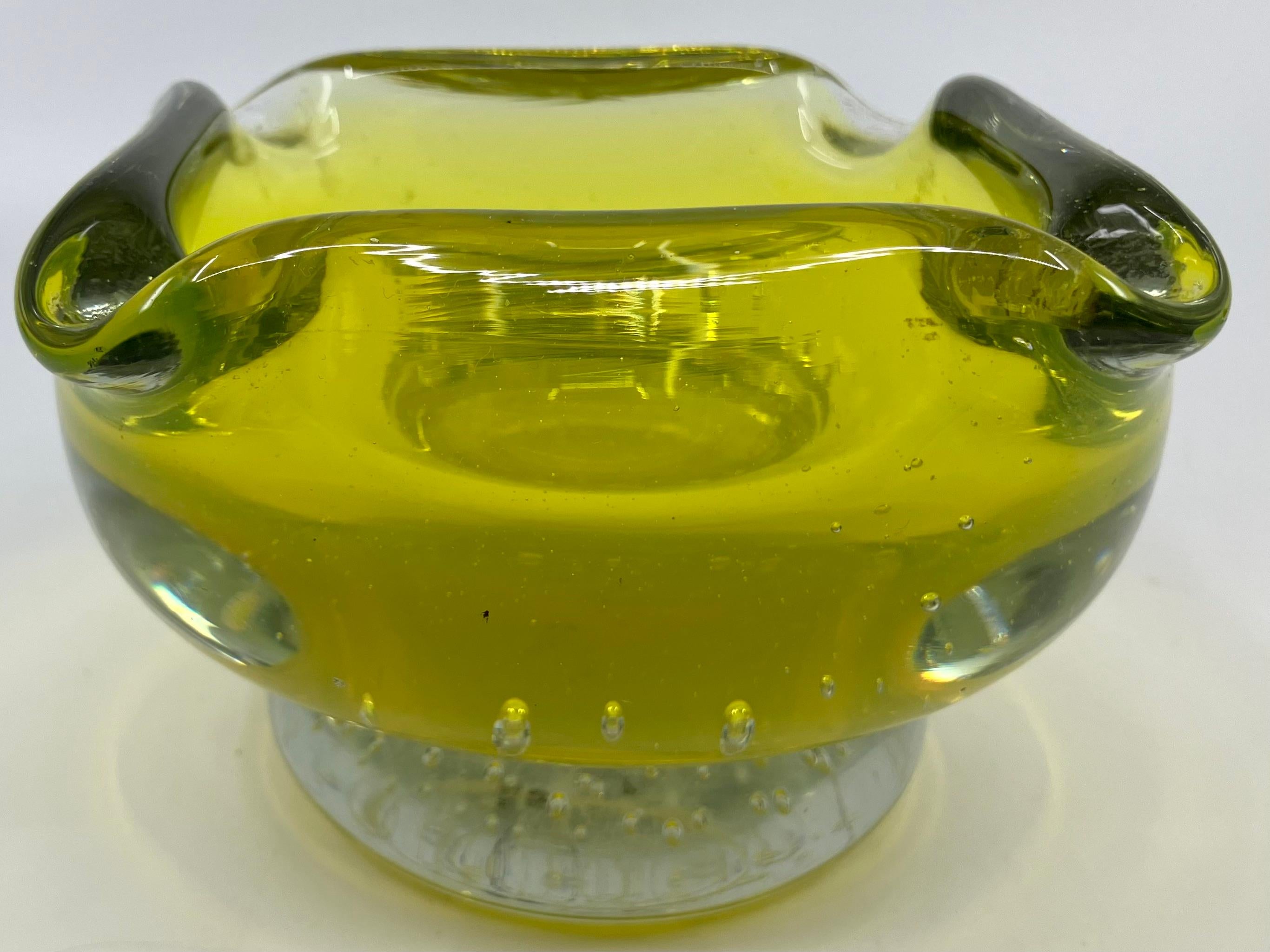 Mid-Century Modern Uranium Glass Ashtray For Sale
