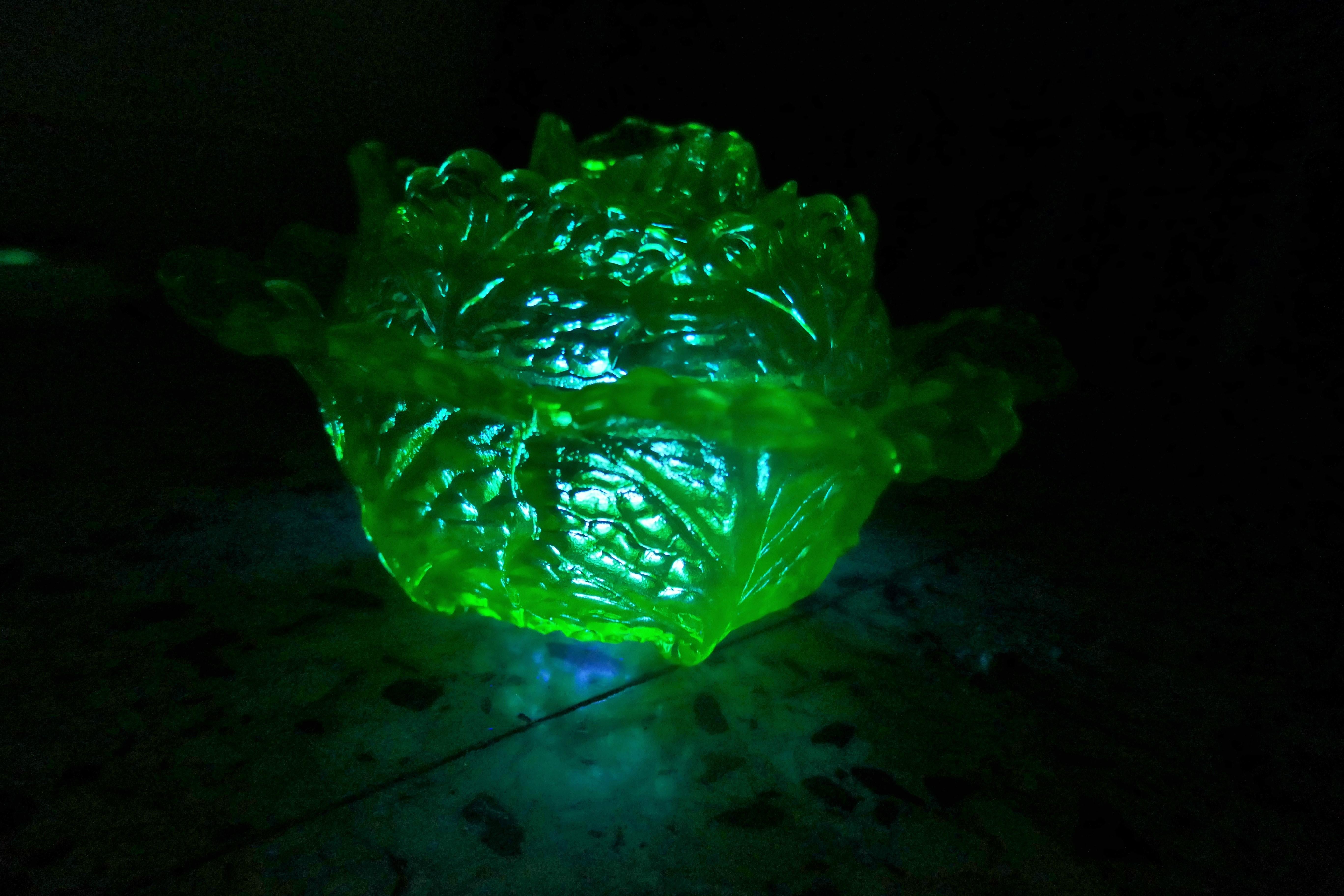 Butter dish Uranium glass cauliflower container possible Portieux Vallerysthal For Sale 6