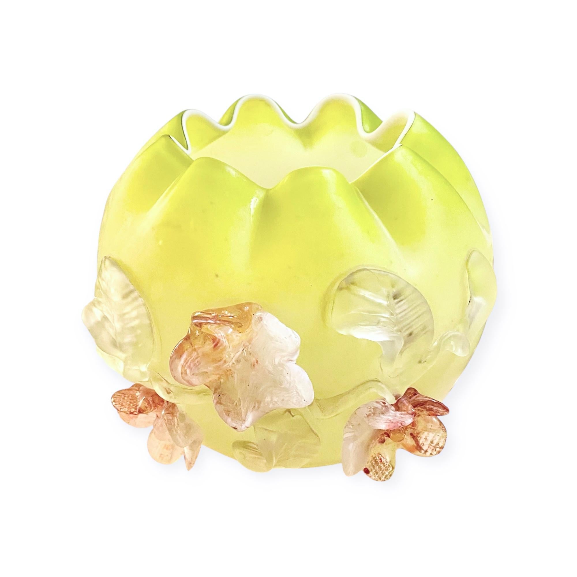 Appliqué Uranium Harrach Mat-Su-Noke Rose Bowl Bohemian Art Glass Aesthetic Period For Sale