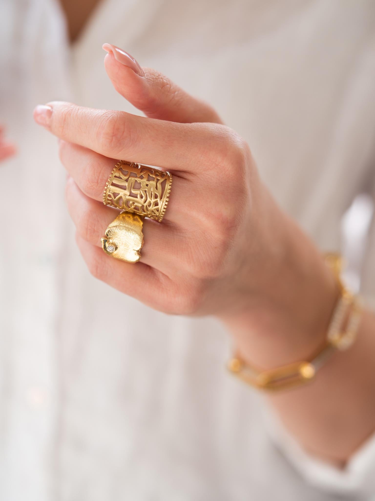 Im Angebot: URART 0,10 Karat Diamant, 18K Gold 