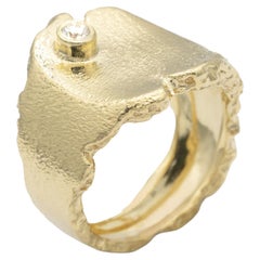 URART "Bullseye" Ring 0.10 Carat Diamond, 18K Gold by URART