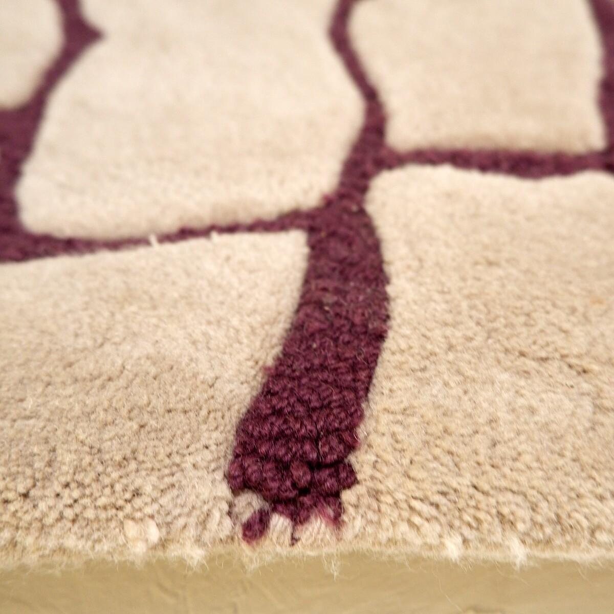 Urban Carpets Großer zweifarbiger Vintage-Teppich - Beige und Aubergine 300x200cm (Wolle) im Angebot