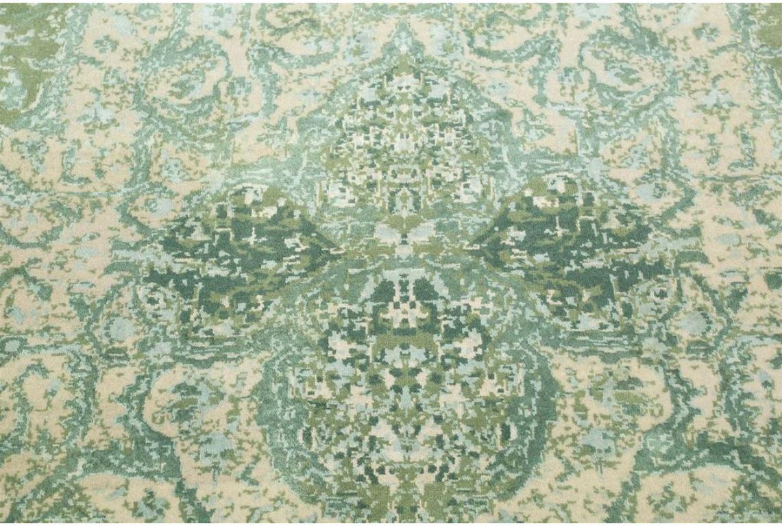 Indian Urban Origami Light Cedar Green & Oyster 240x300 cm Handknotted Rug For Sale