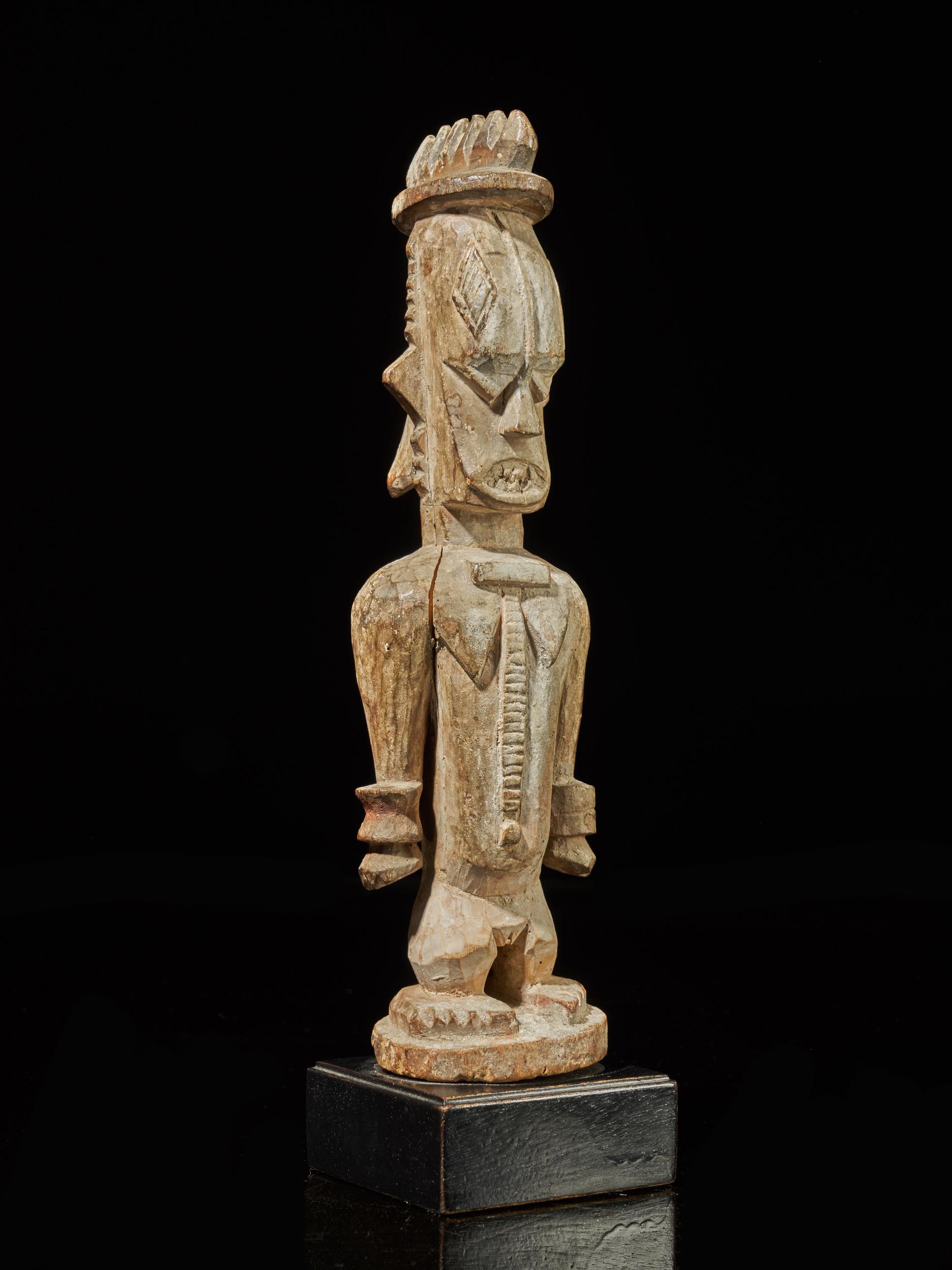 Urhubo people, Nigeria. Family Ancestor Statue with rests of Kaolin.