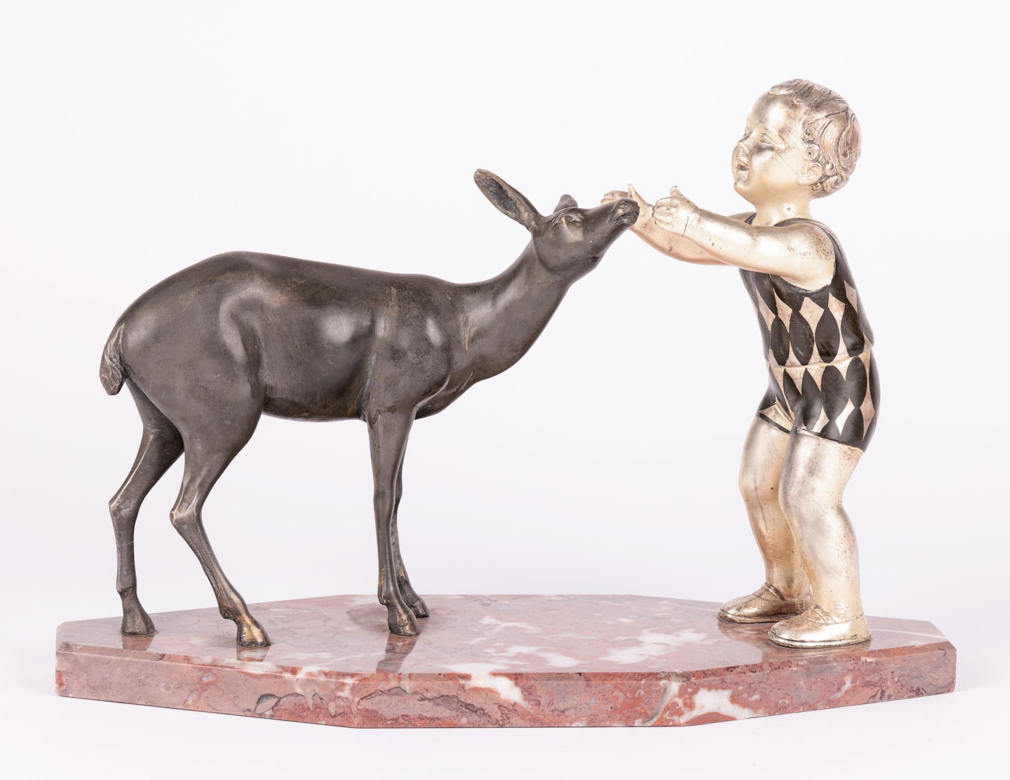 Uriano Französische Art-Déco-Skulptur „Kinder & Doe“ aus Marmor, Uriano im Angebot 5
