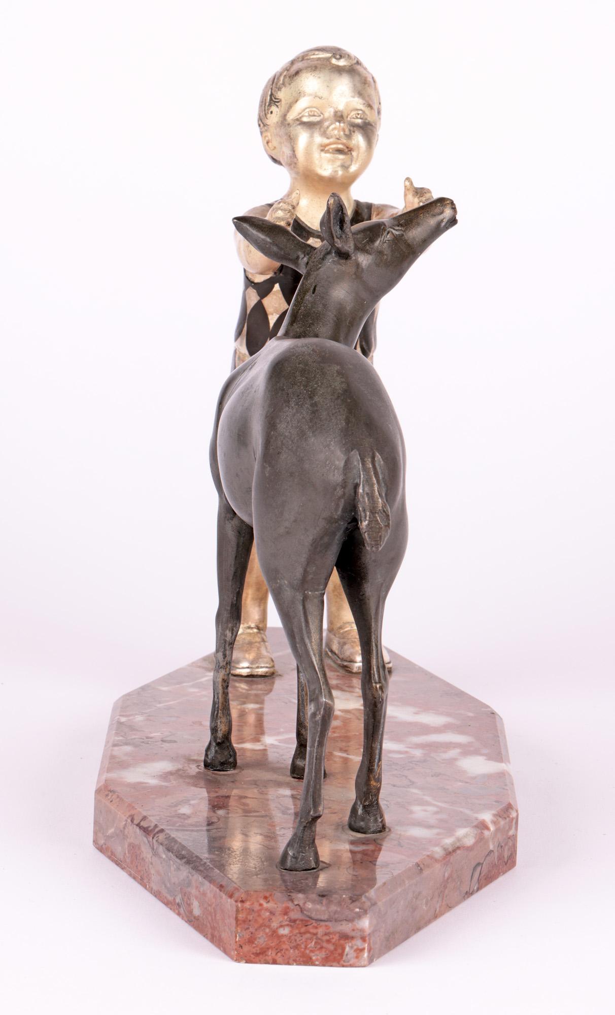 Uriano Französische Art-Déco-Skulptur „Kinder & Doe“ aus Marmor, Uriano im Angebot 9