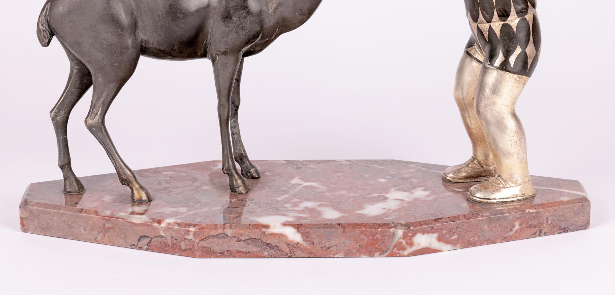 Uriano Französische Art-Déco-Skulptur „Kinder & Doe“ aus Marmor, Uriano (Metall) im Angebot