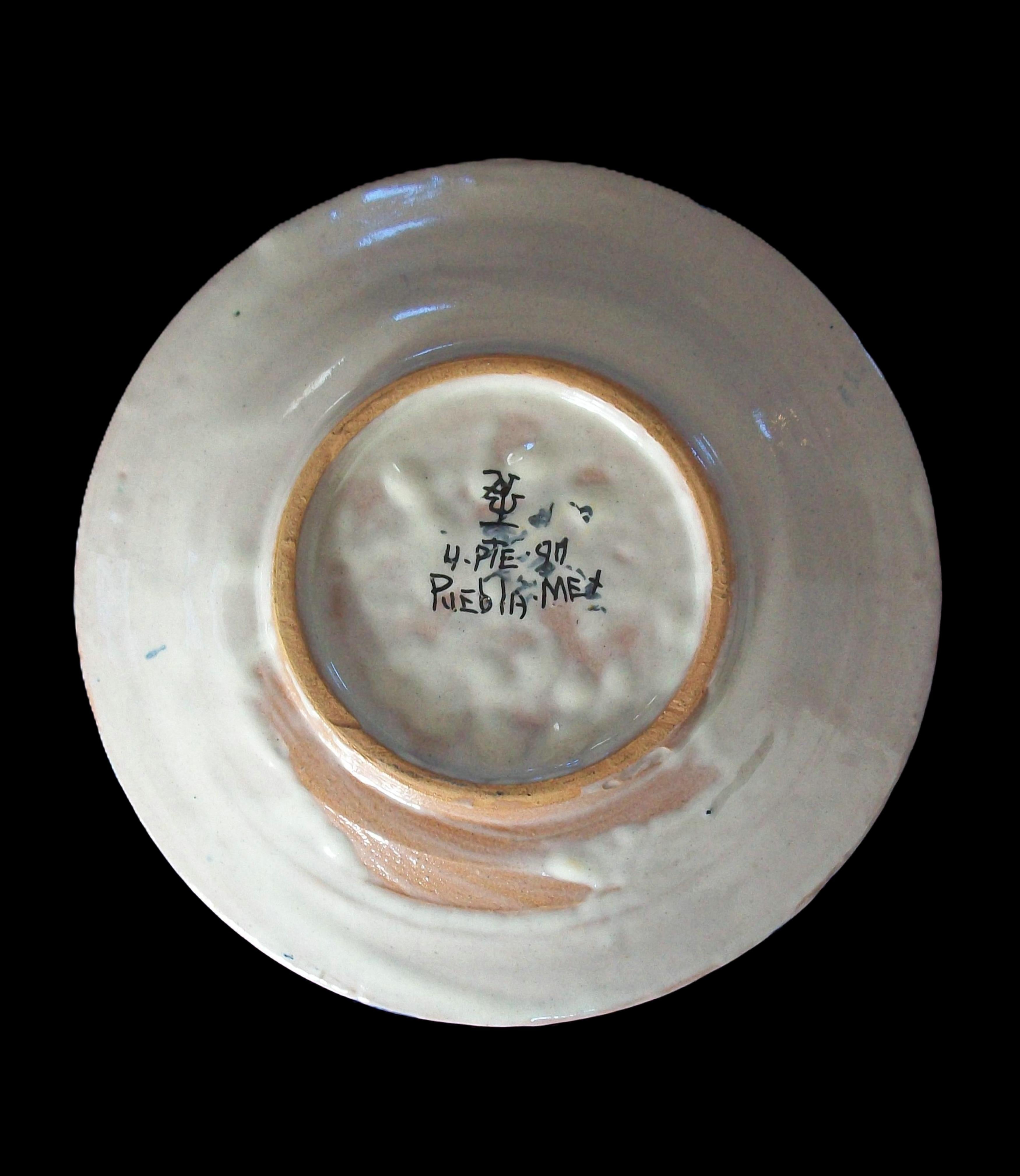 URIARTE TALAVERA - Plato de Cerámica Pintado a Mano - México - Finales Siglo XX en venta 2